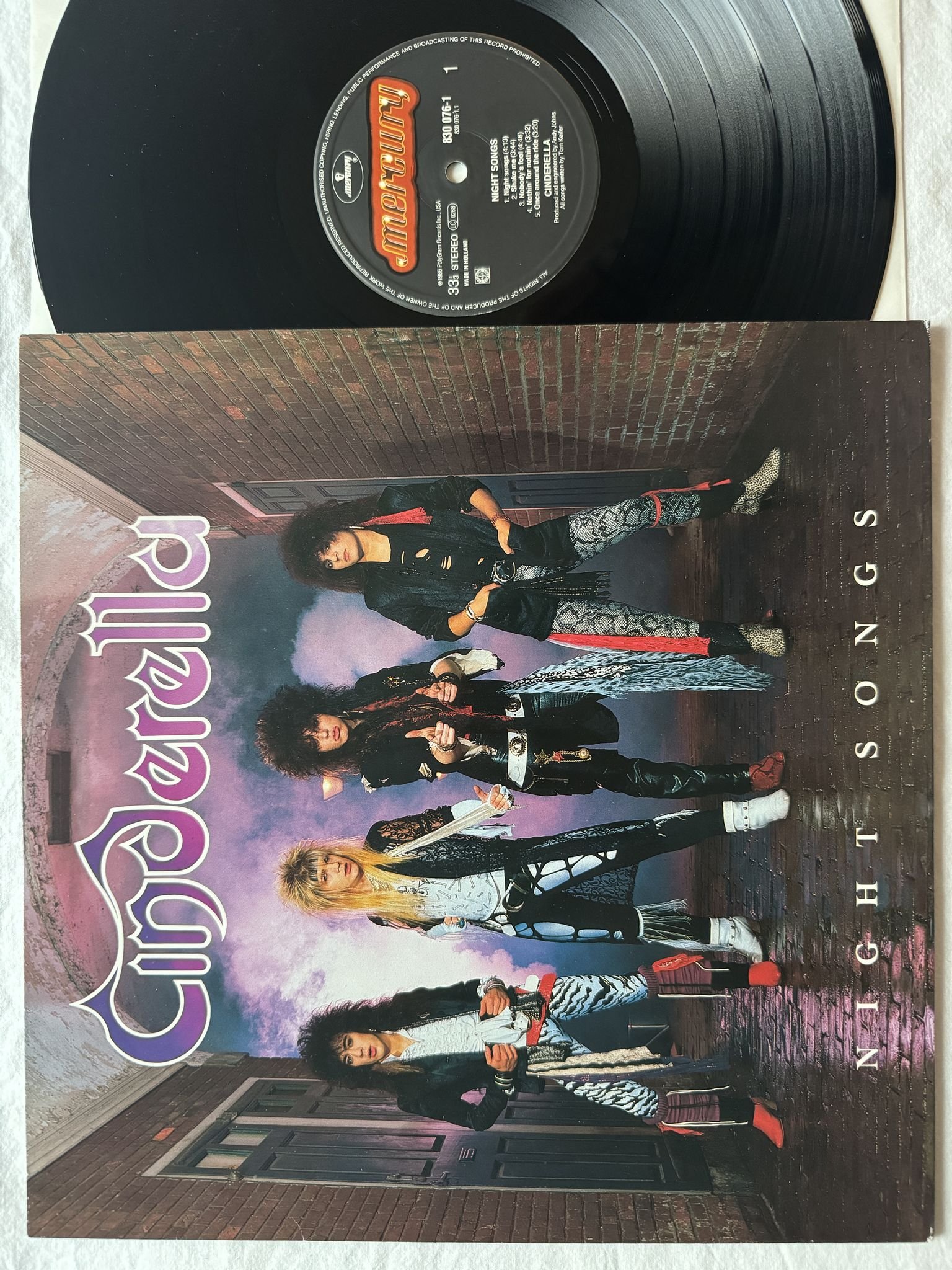 Omslagsbild för skivan CINDERELLA night songs LP -86 830 076-1 Mercury