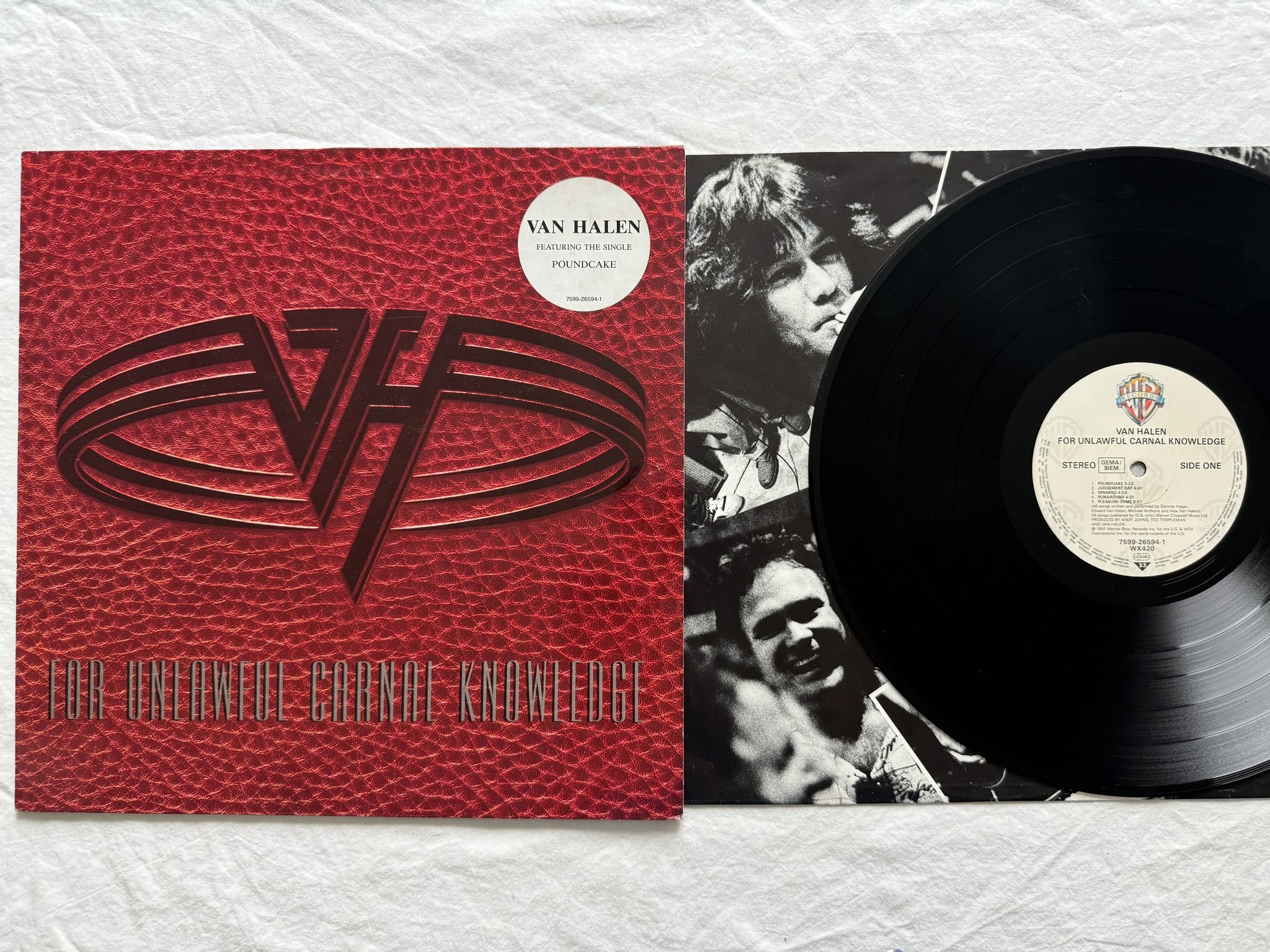 Omslagsbild för skivan VAN HELEN for unlawful carnal knowledge LP -91 WX 420 Warner Bros. Records