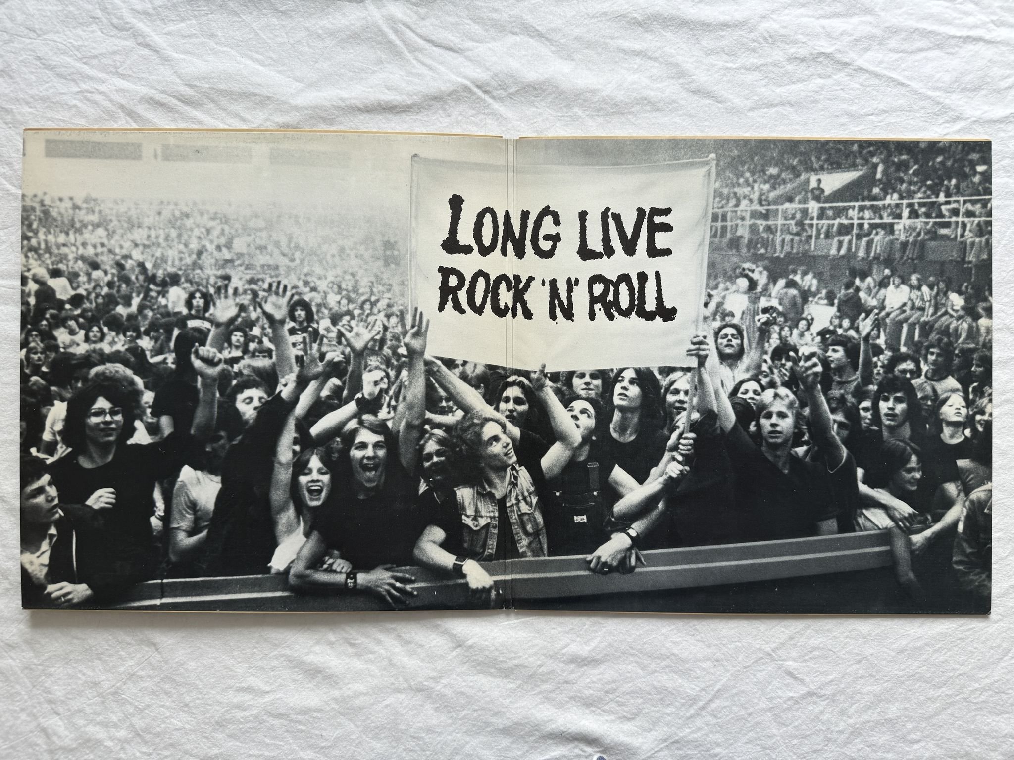 Omslagsbild för skivan RAINBOW long live rock 'N' roll LP -78 2391 335 POLYDOR