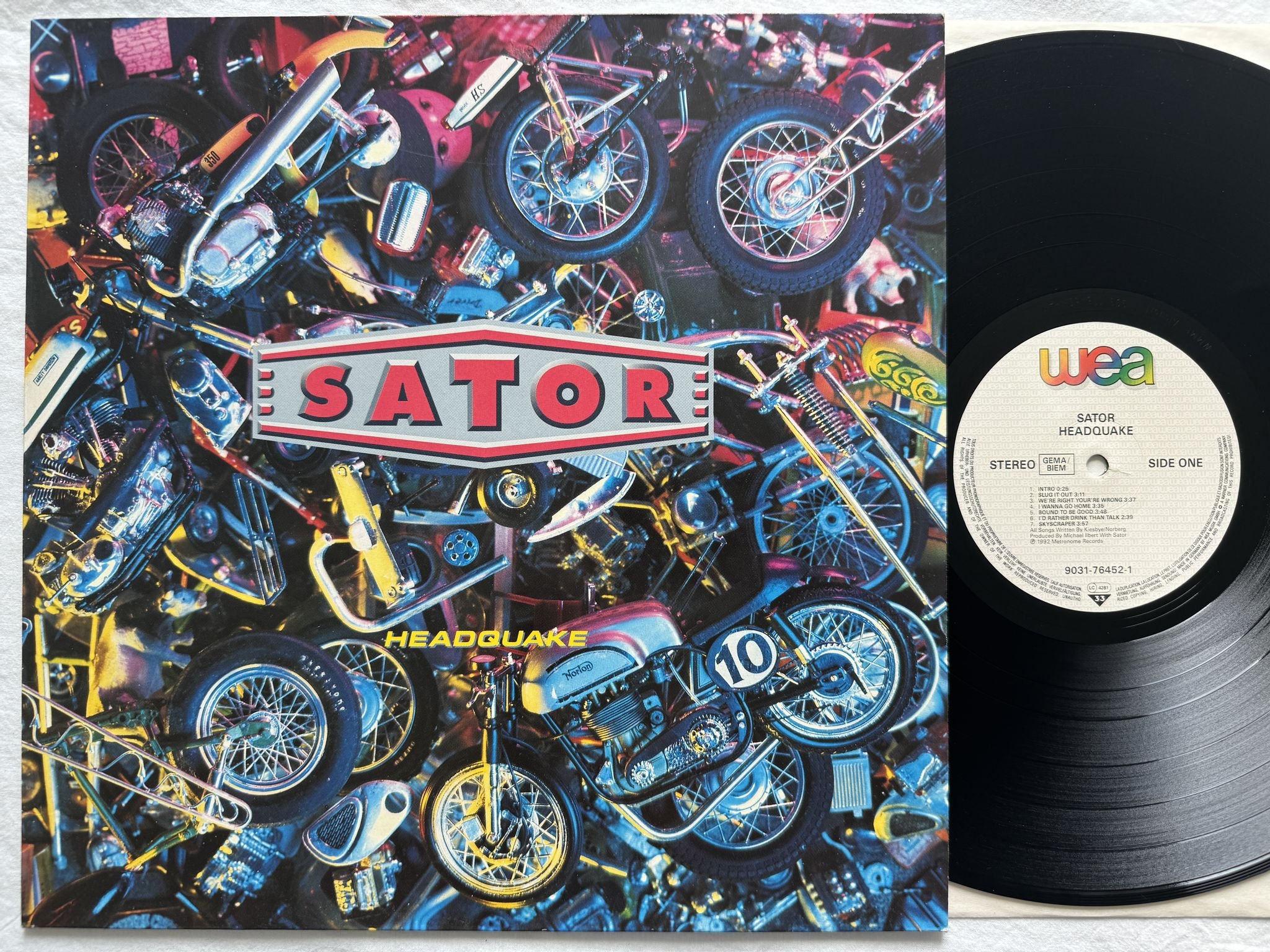 Omslagsbild för skivan SATOR headquake LP -92 9031-76452-2 WEA