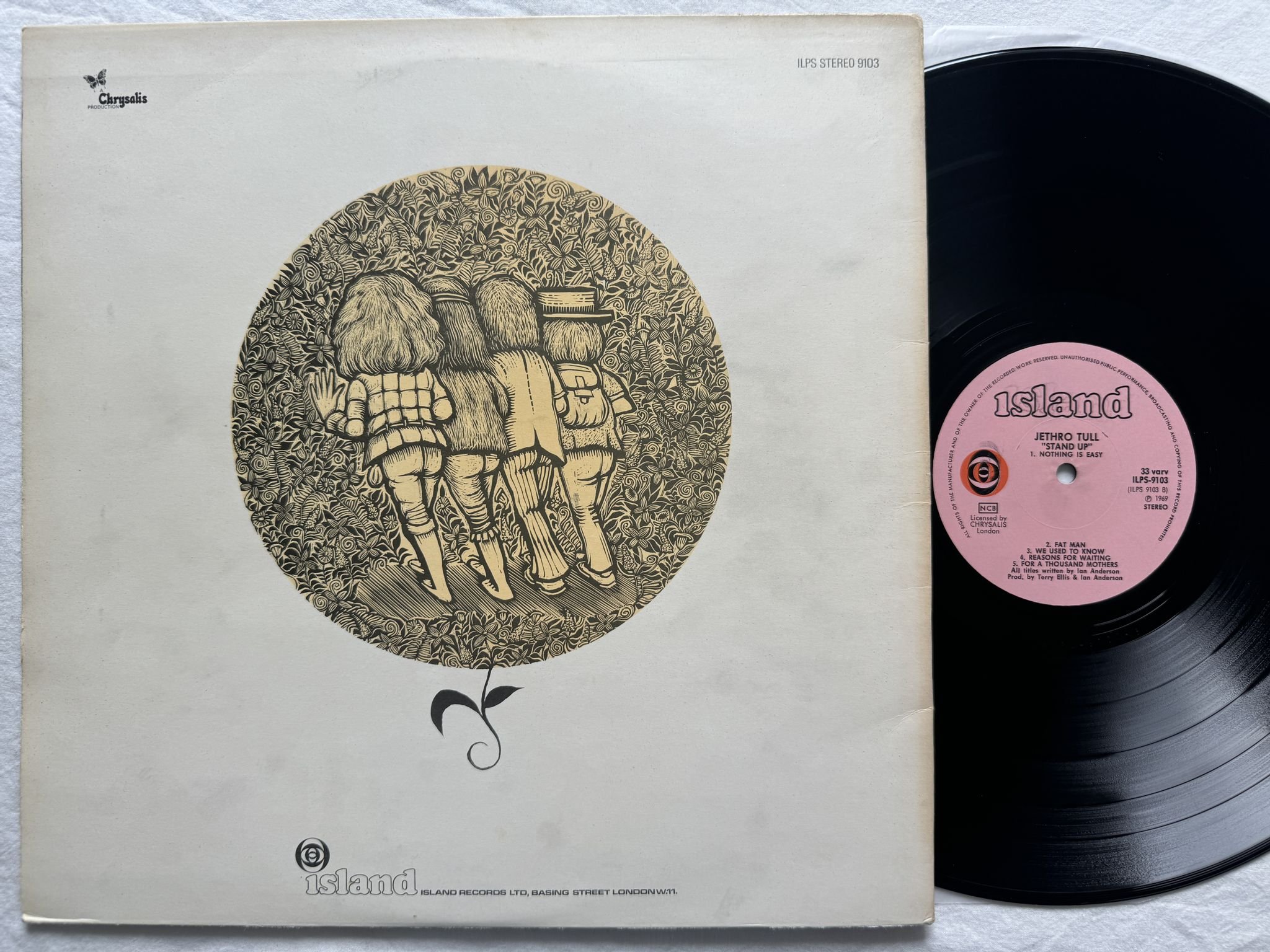 Omslagsbild för skivan JETHRO TULL stand up LP -69 ILPS 9103 Island Records