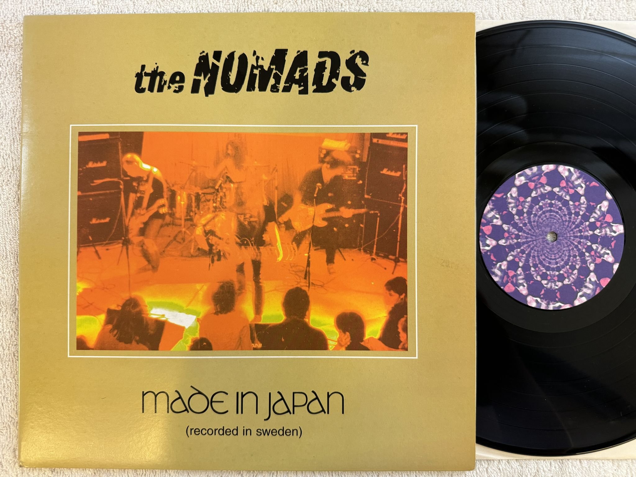 Omslagsbild för skivan THE NOMADS made in Japan (recorded in sweden) LP -96 MR 102 Munster Records