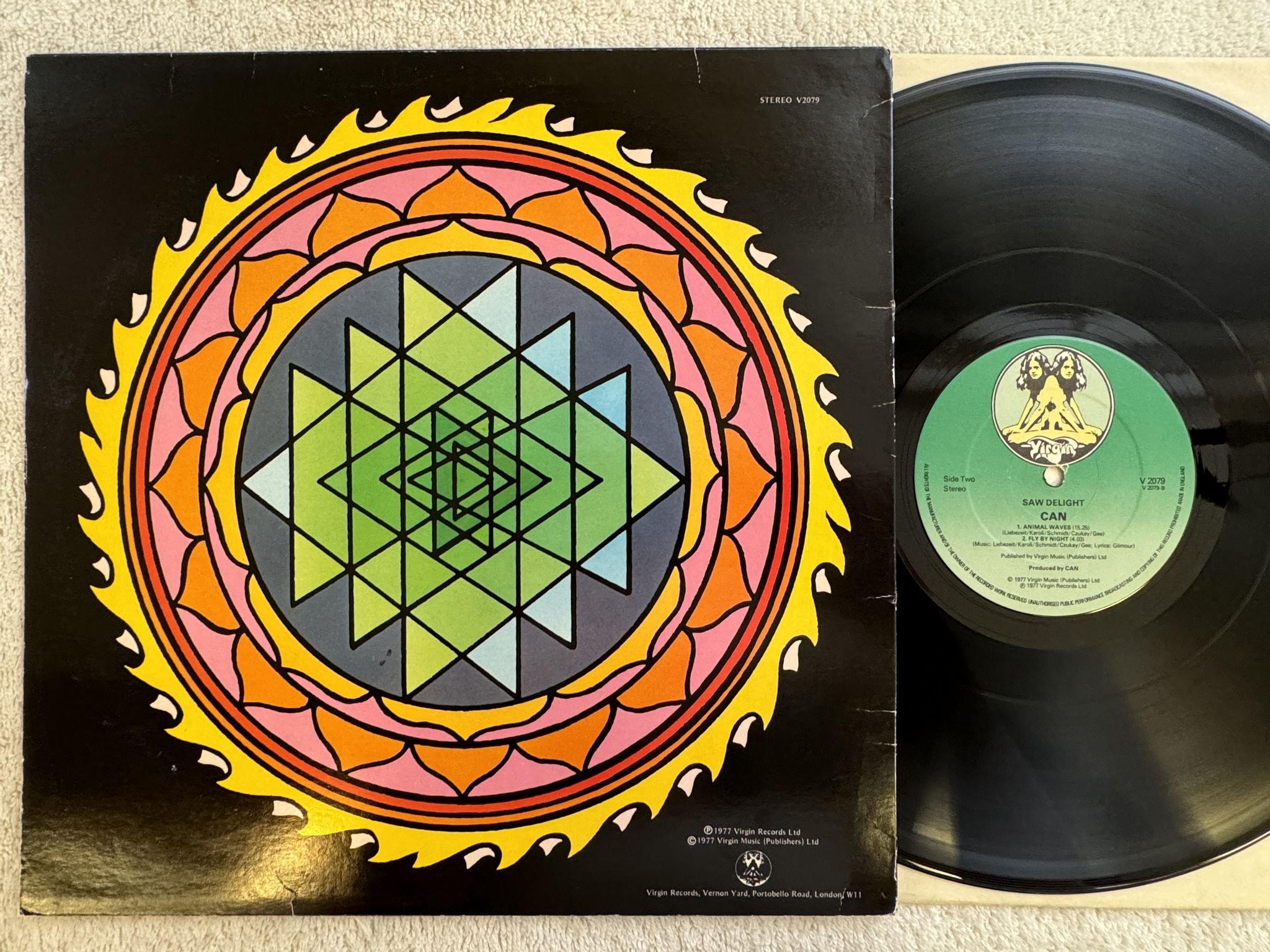 Omslagsbild för skivan CAN saw delight LP -77 UK V 2079 Virgin