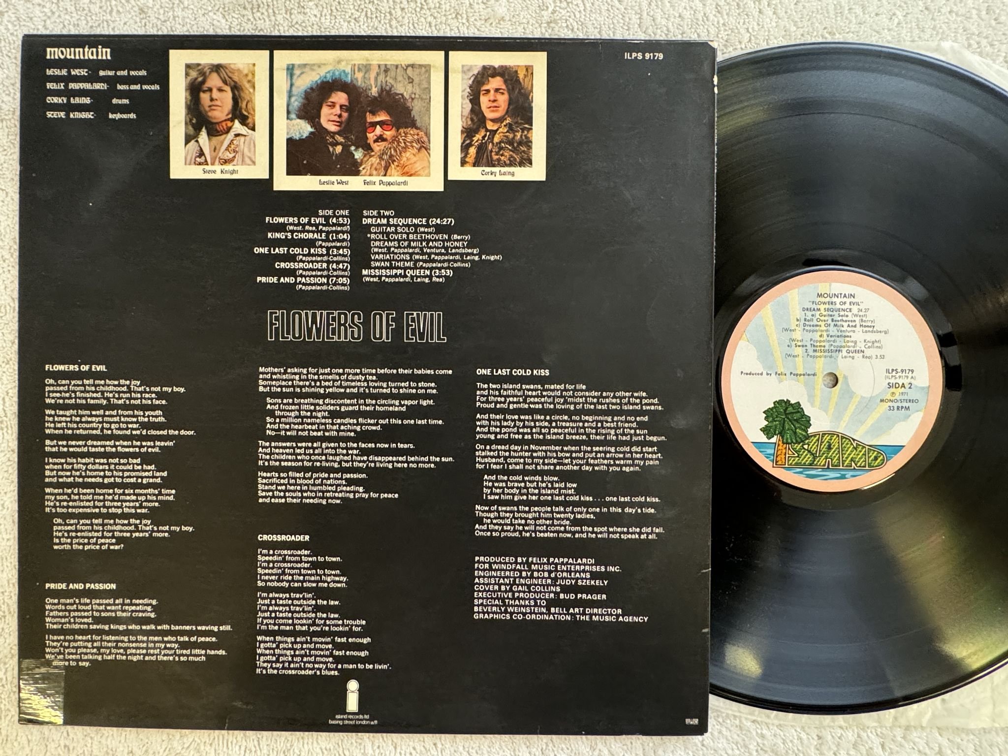 Omslagsbild för skivan MOUNTAIN flowers of evil LP -71 UK ILPS 9179 Island Records