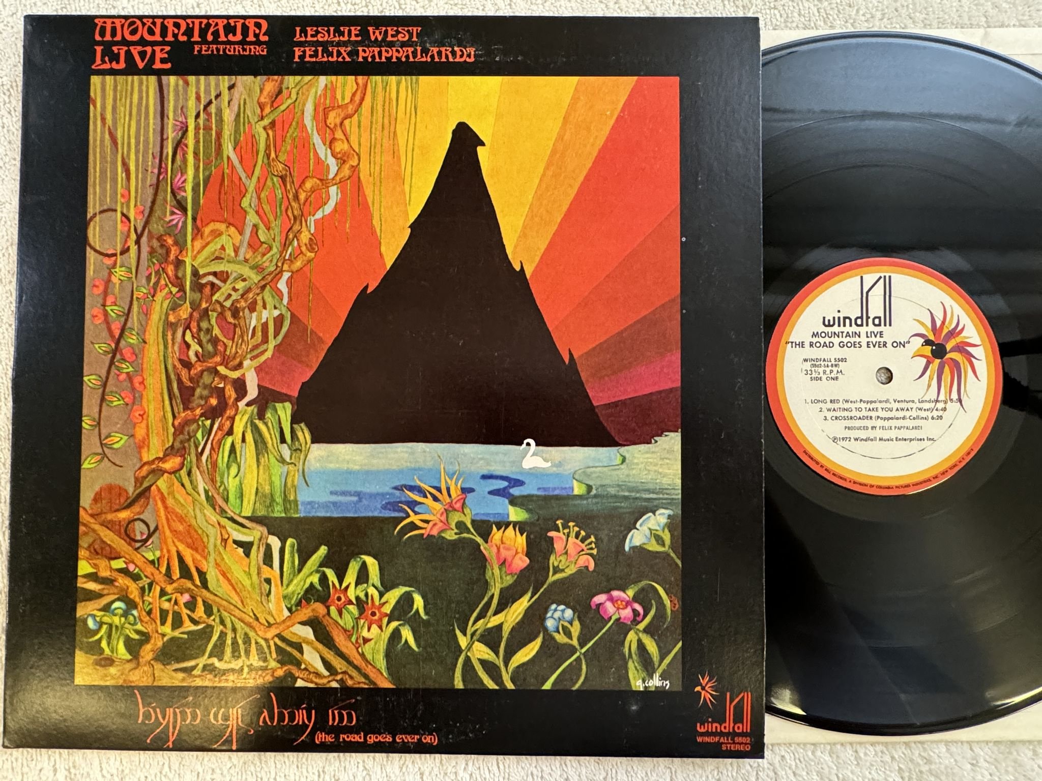 Omslagsbild för skivan MOUNTAIN live : The road goes ever on LP -72 WINDFALL 5502