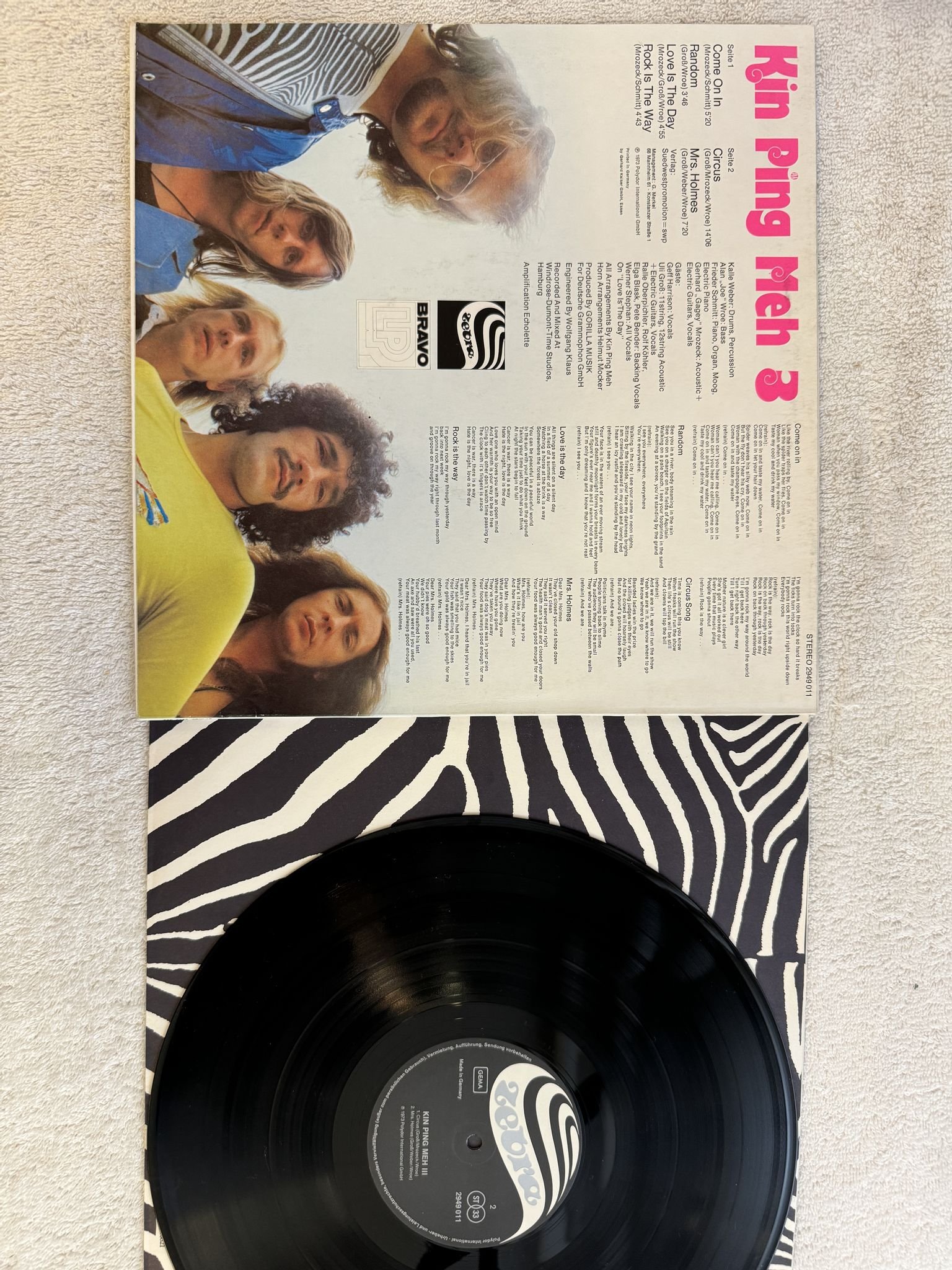 Omslagsbild för skivan KIN PING MEH 3 LP -73 2949 011 Zebra ** Krautrock **