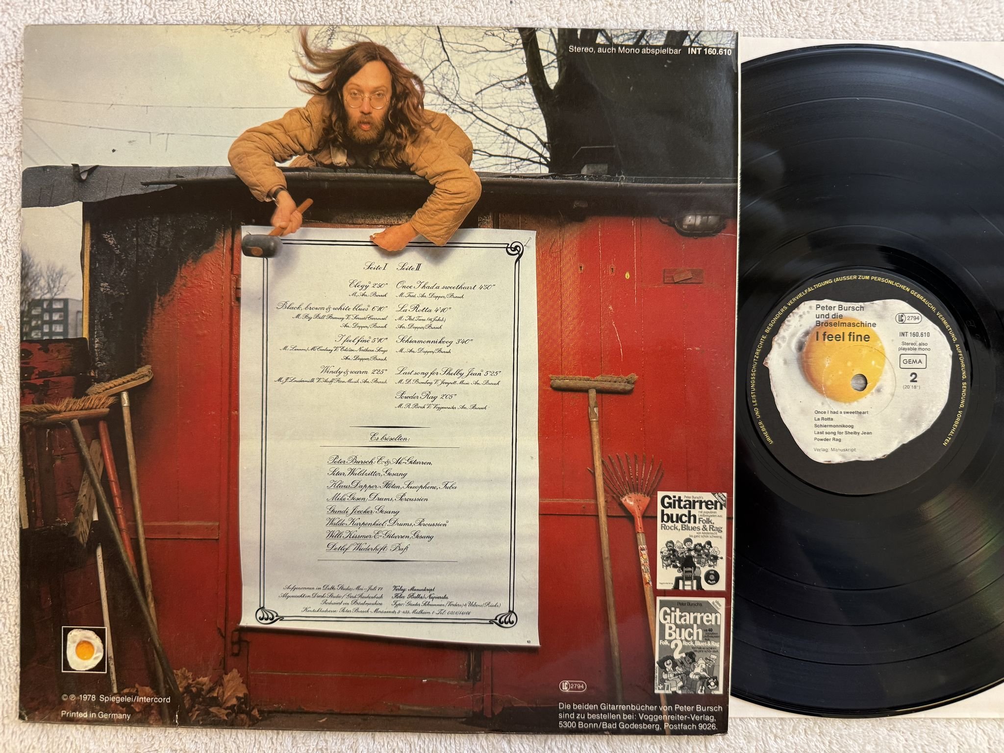 Omslagsbild för skivan PETER BURSCH UND DIE BRÖSELMASCHINE i feel fine LP -78 INT 160.610 Spiegelei