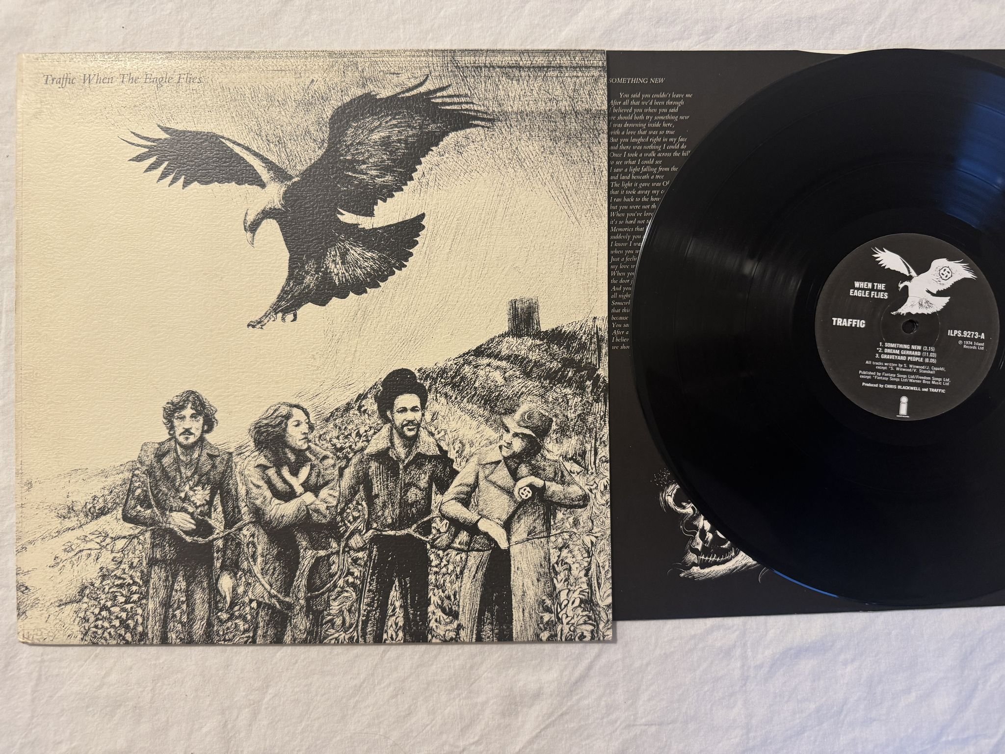 Omslagsbild för skivan TRAFFIC when the eagle flies LP -74 UK ILPS 9373 Island Records