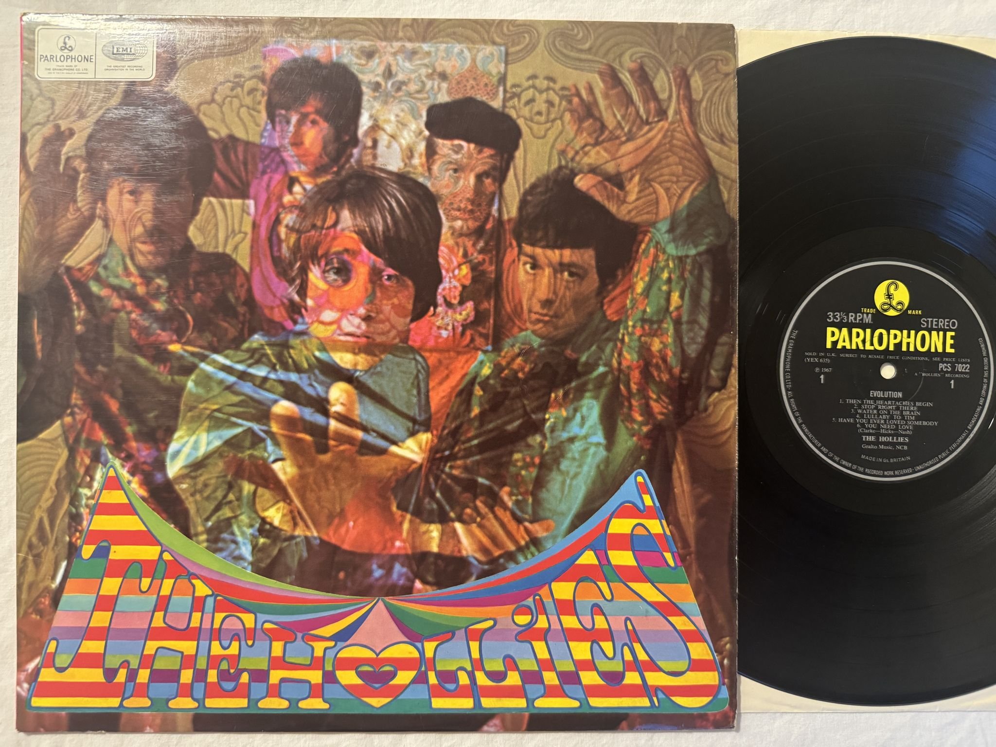 Omslagsbild för skivan THE HOLLIES evolution LP -67 PCS 7022 Parlophone