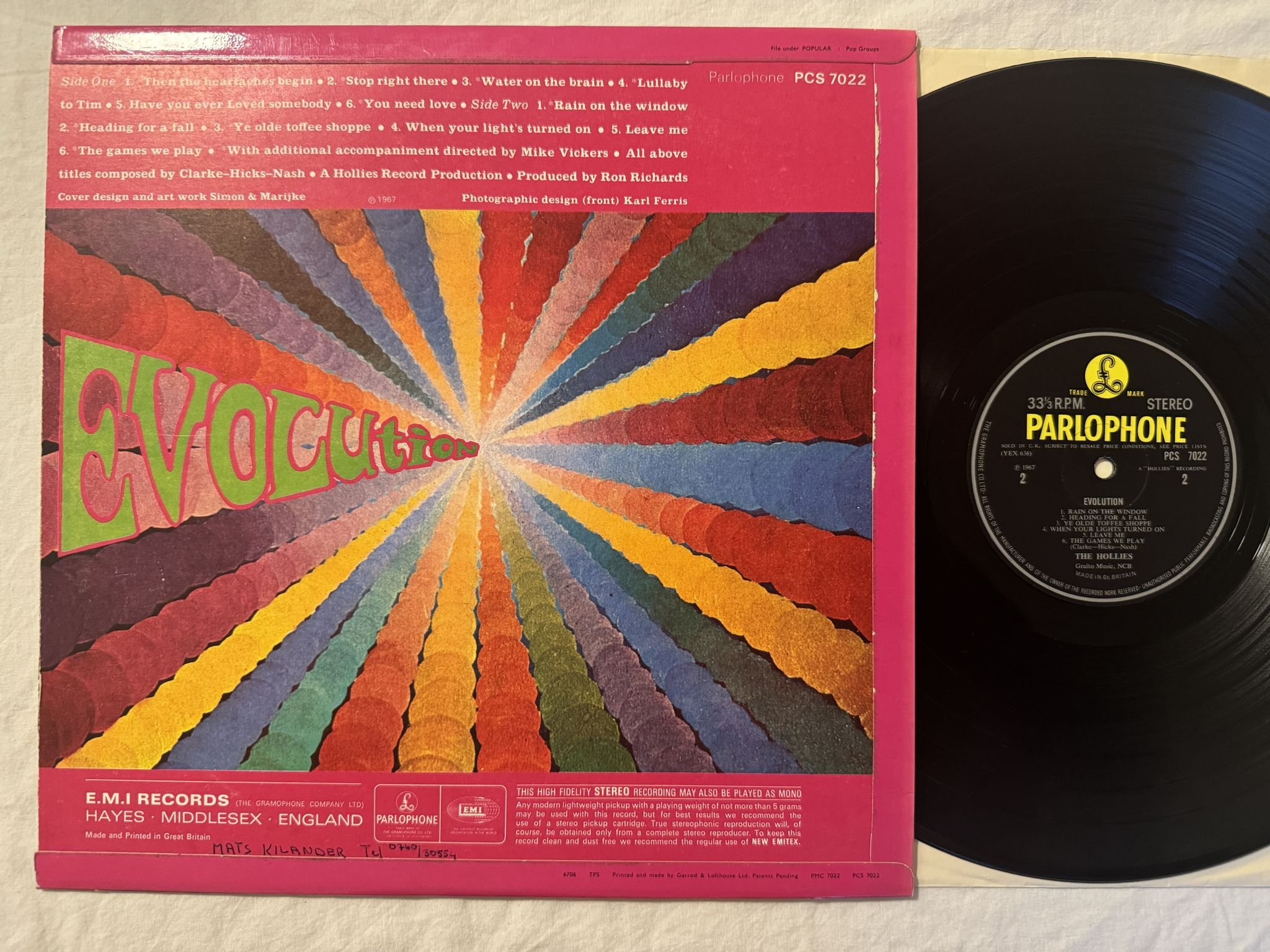 Omslagsbild för skivan THE HOLLIES evolution LP -67 PCS 7022 Parlophone