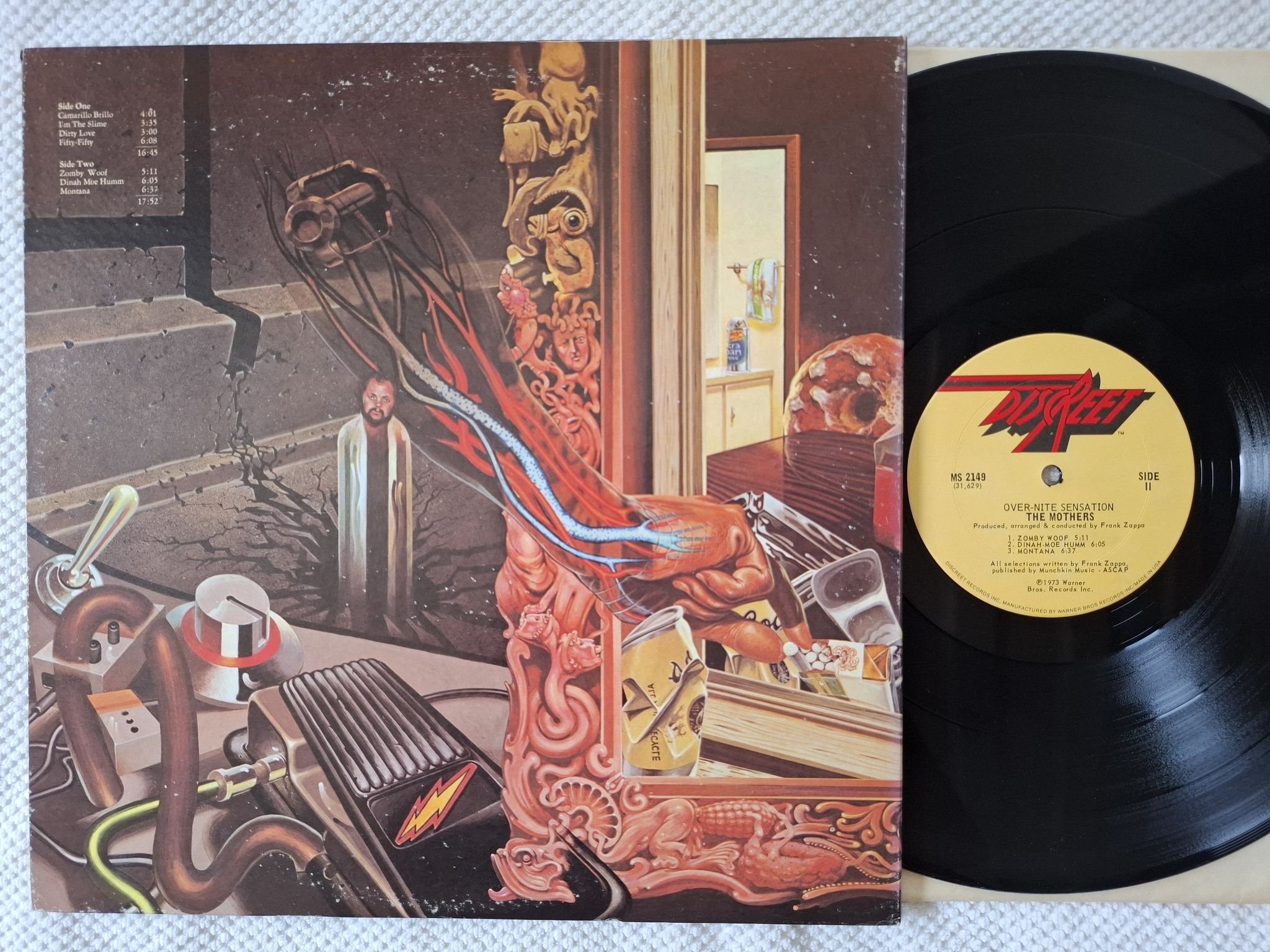 Omslagsbild för skivan THE MOTHERS over-nite sensation LP -73 2149 Discreet MS