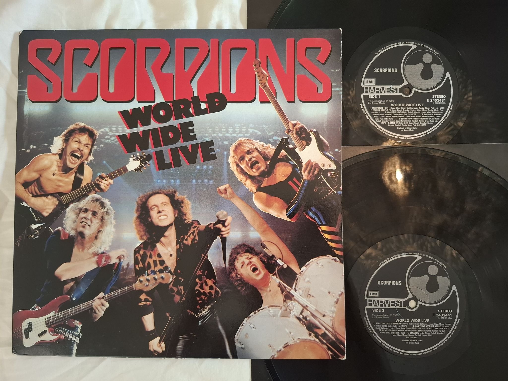 Omslagsbild för skivan SCORPIONS world wide live 2x LP Harvest EN 24 0343 3