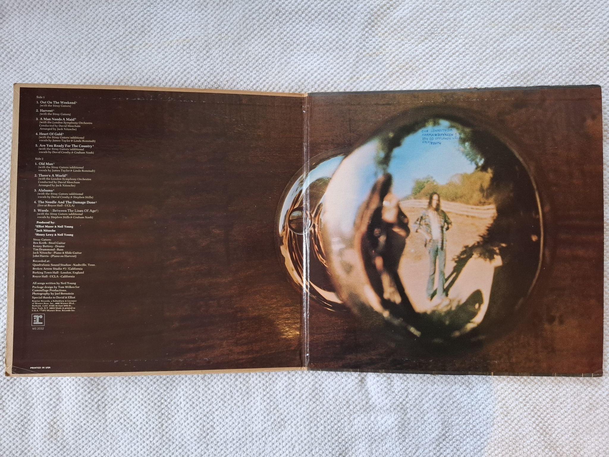 Omslagsbild för skivan NEIL YOUNG harvest LP -72 US MS 2032 Reprise Records