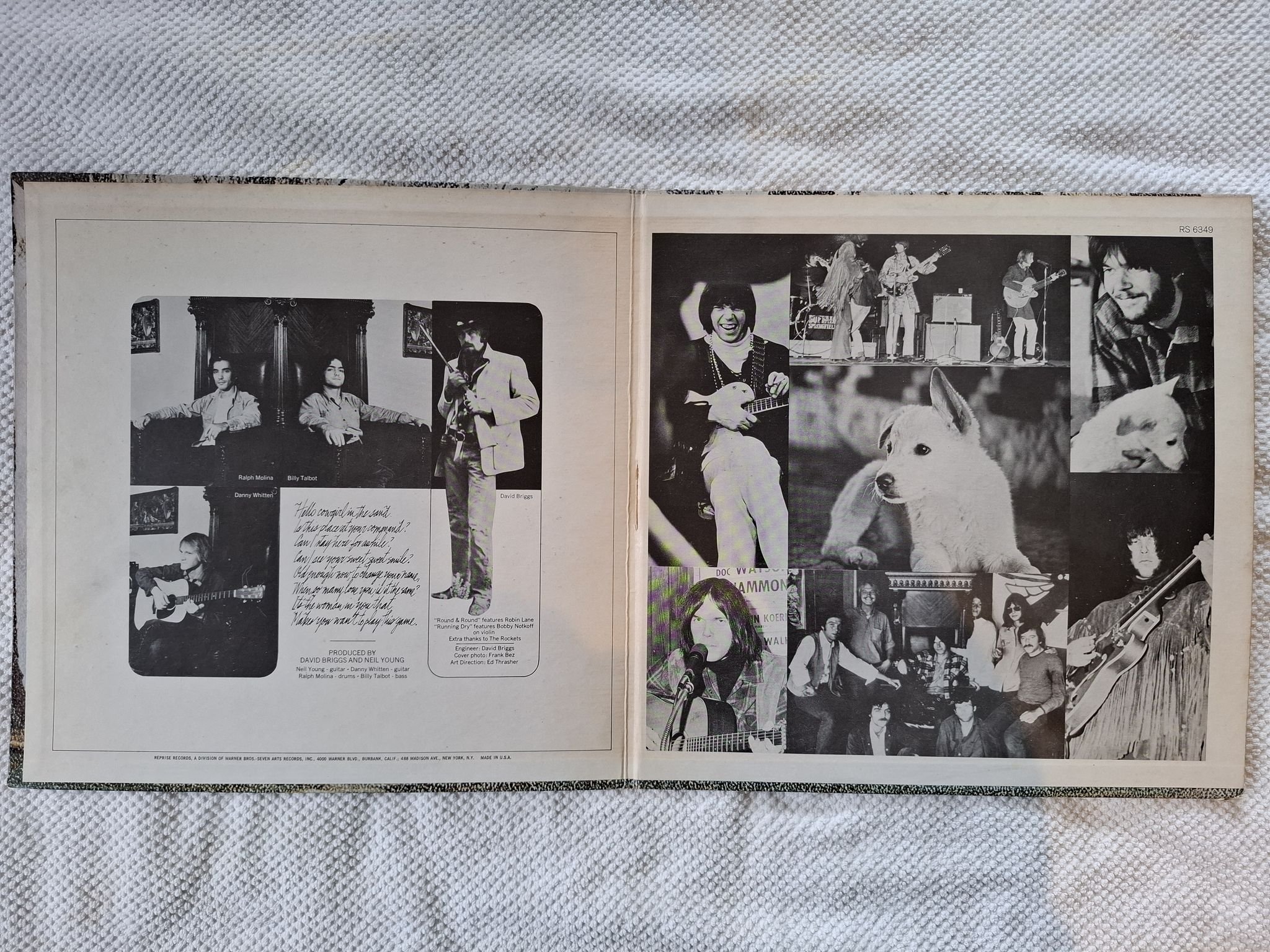 Omslagsbild för skivan NEILS YOUNG with CRAZY HORSE everybody knows this .. LP -69 Reprise Records 6349