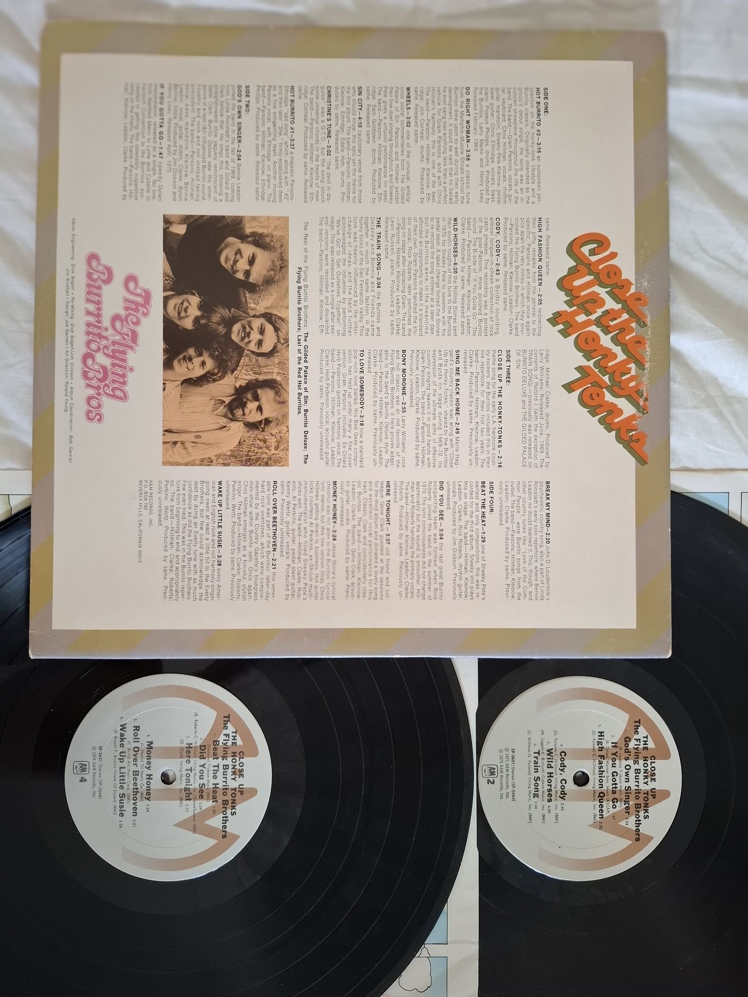 Omslagsbild för skivan THE FLYING BURRITO BROS close up the honky tonks 2xLP -74 A&M records SP-3631