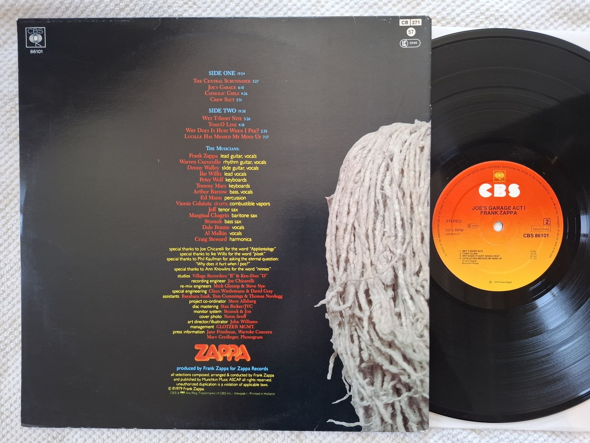 Omslagsbild för skivan ZAPPA joe's garage Act I. LP -79 CBS 88101