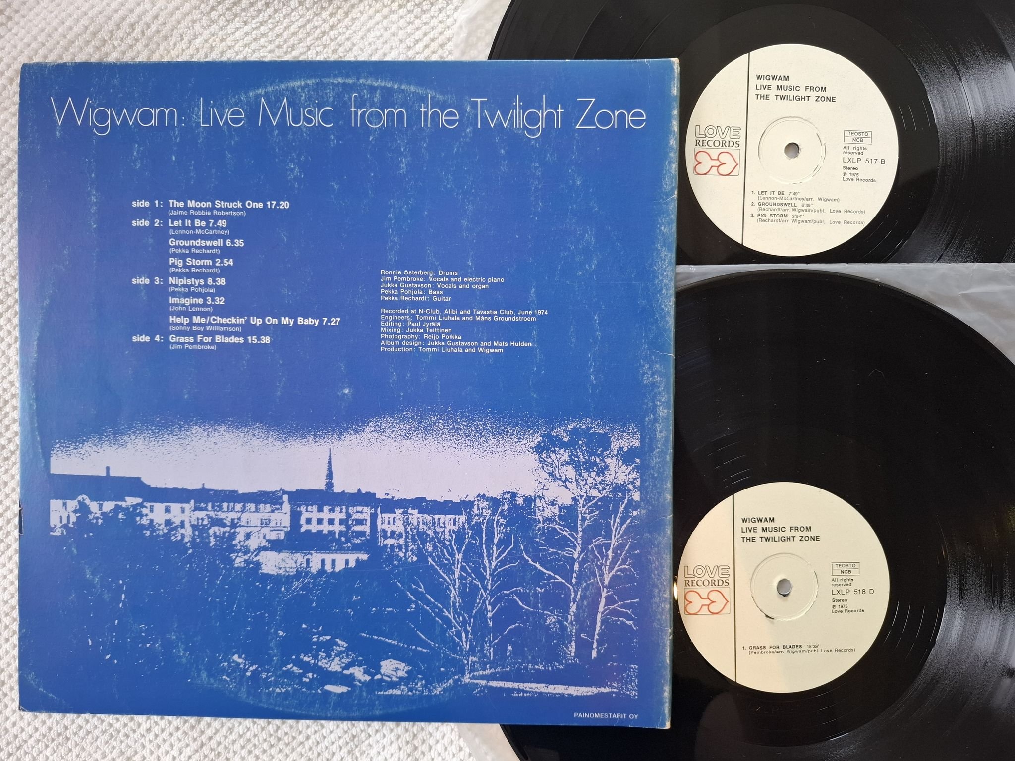 Omslagsbild för skivan WIGWAM live music from the twilight zone 2xLP -75 LXLP 517/518 Love Records