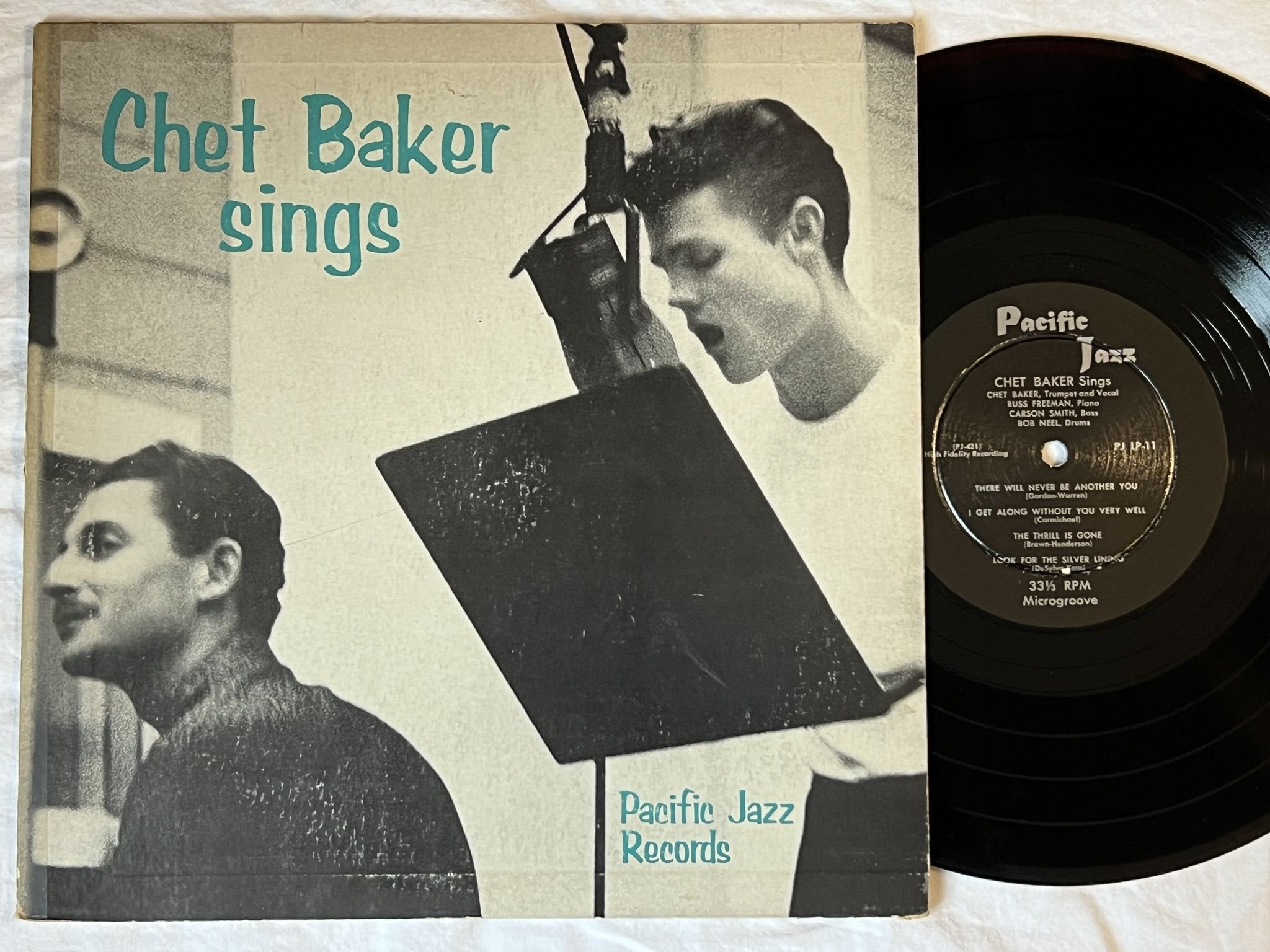 Omslagsbild för skivan CHET BAKER chet baker sings 10" LP -55 PJLP-11 Pacific Jazz