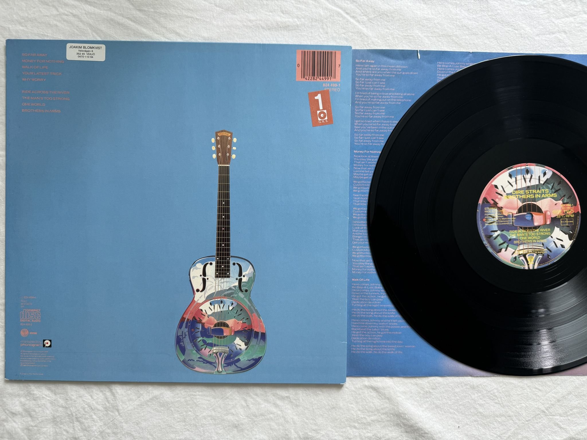 Omslagsbild för skivan DIRE STRAITS brothers in arms LP -85 824 499-1 Vertigo