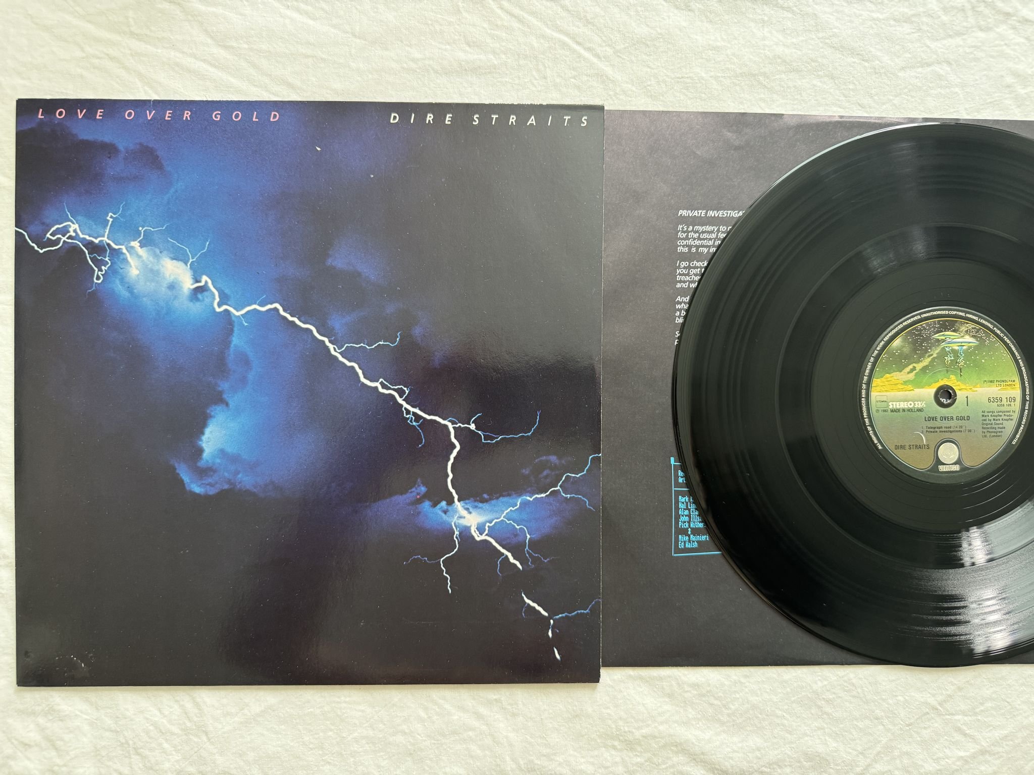 Omslagsbild för skivan DIRE STRAITS love over gold LP -82 6359 109 Vertigo