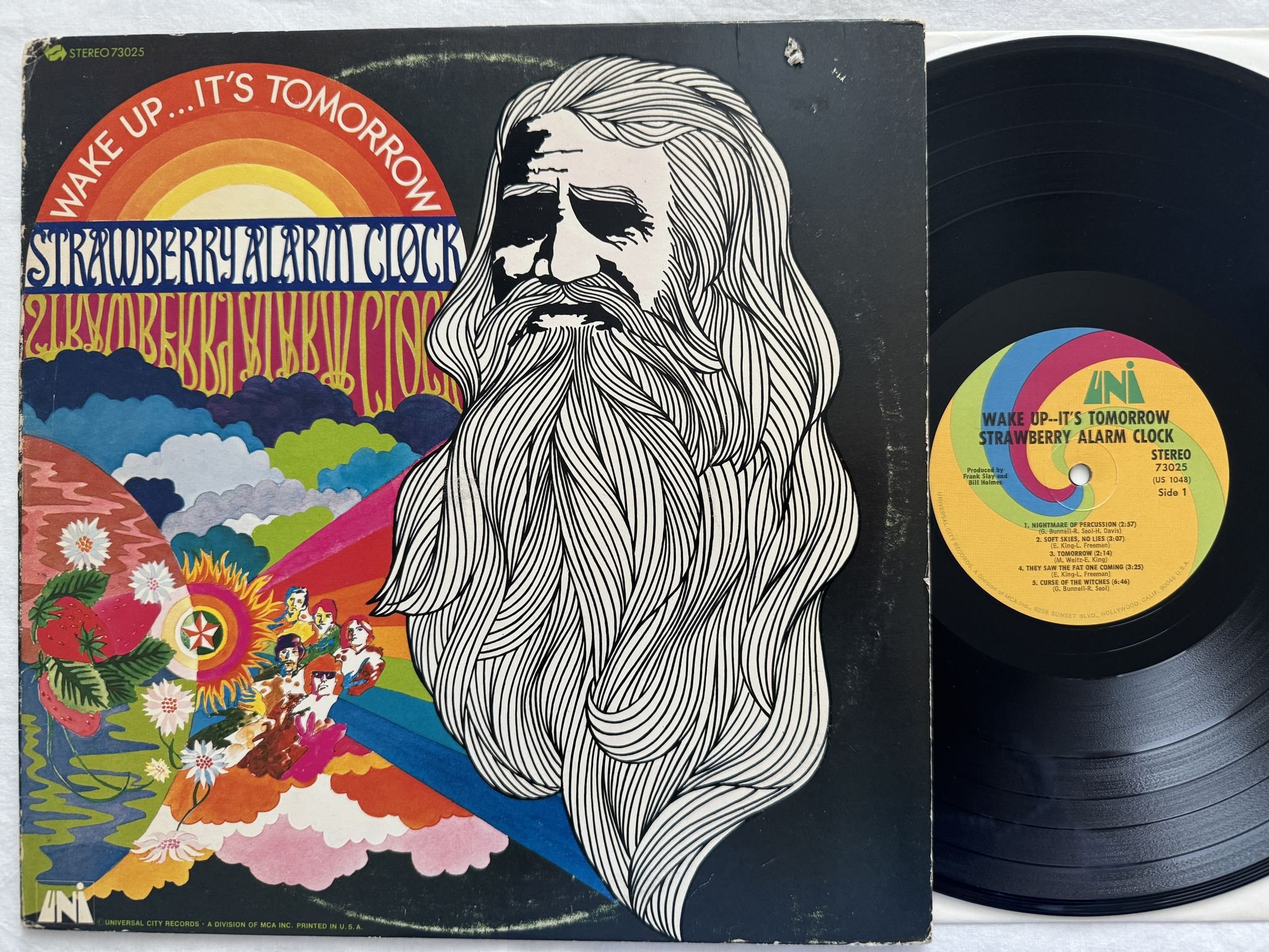 Omslagsbild för skivan STRAWBERRY ALARM CLOCK wake up... it's tomorrow LP -68 73025 UNI Records