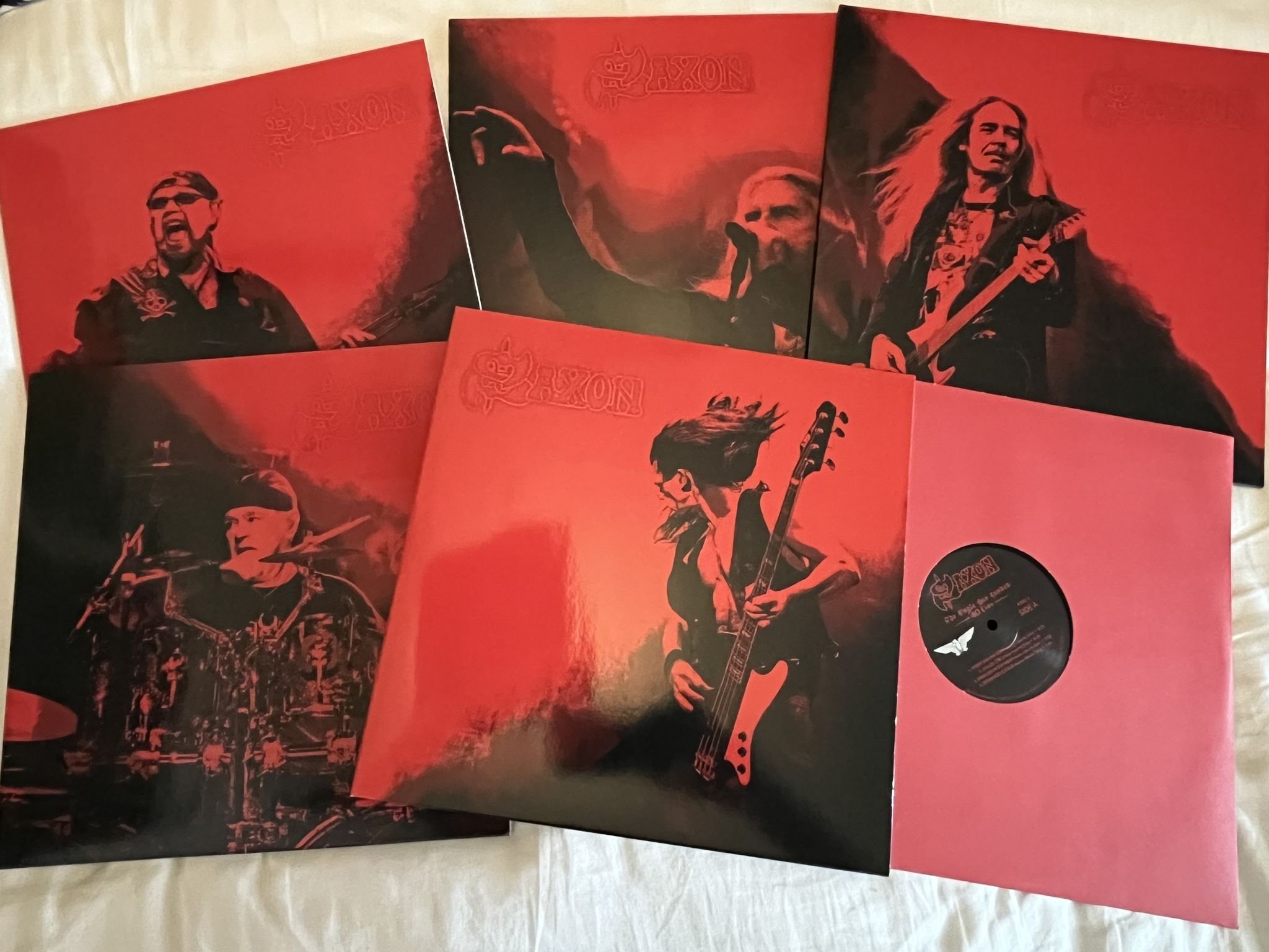 Omslagsbild för skivan SAXON The Eagle Has Landed 40 Live 5xLP box 2019 silver lining music SLM076P