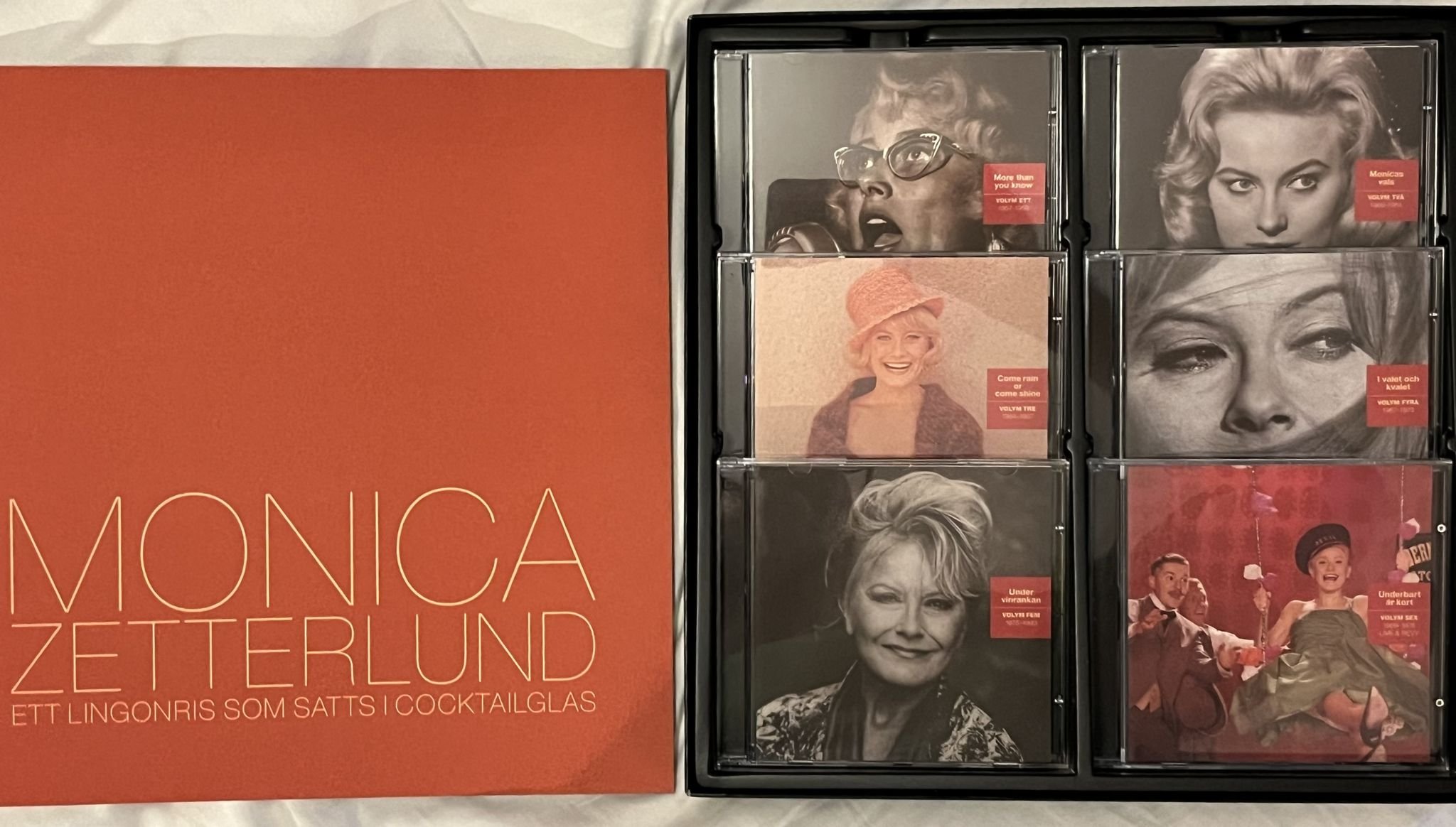 Omslagsbild för skivan MONICA ZETTERLUND Ett Lingonris Som Satts I Cocktailglas 6xCD box -95 BMG