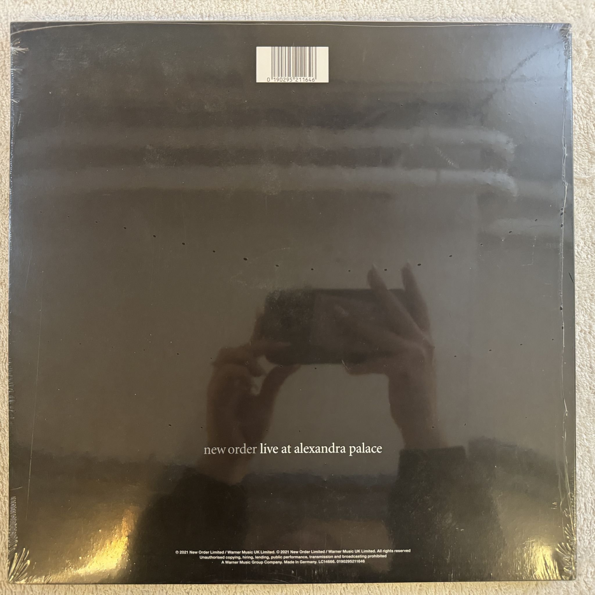 Omslagsbild för skivan New Order – Education Entertainment Recreation 3xLP box 2021 ** Sealed **