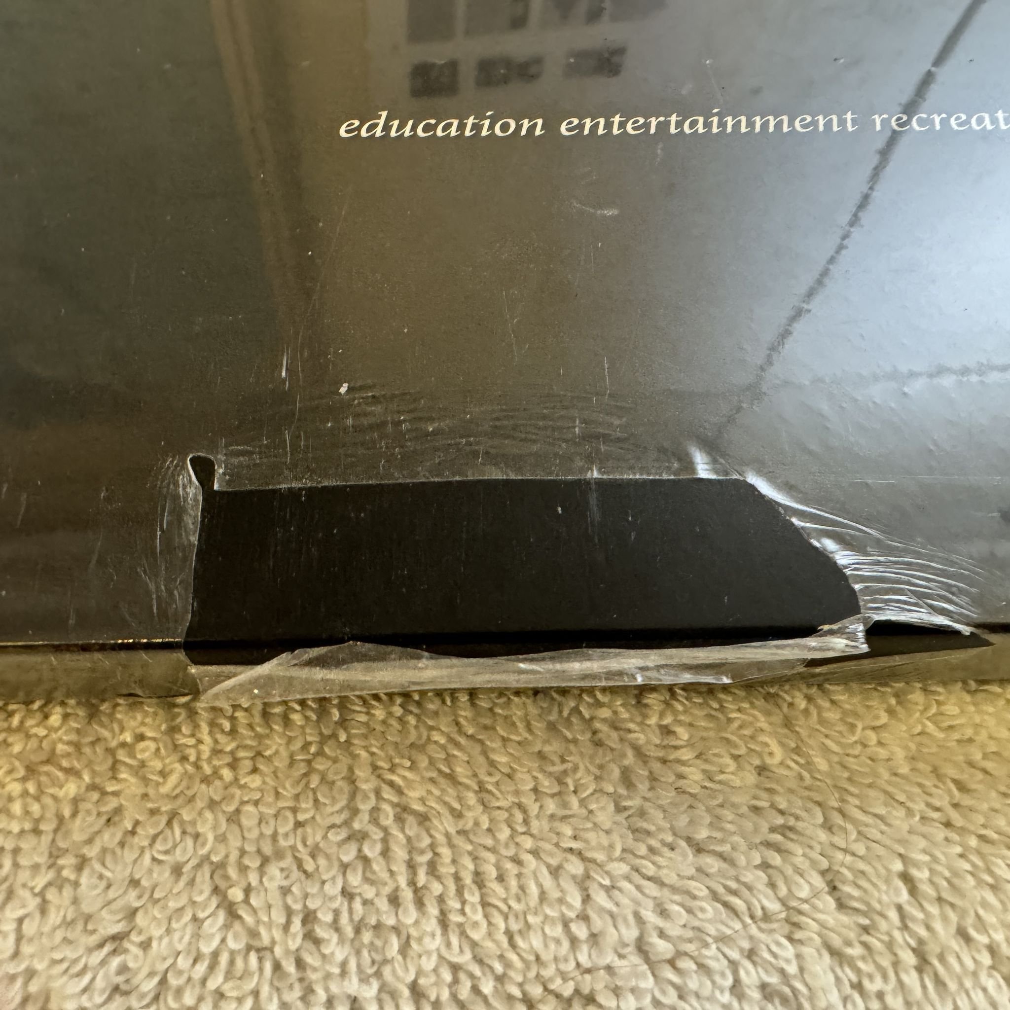 Omslagsbild för skivan New Order – Education Entertainment Recreation 3xLP box 2021 ** Sealed **