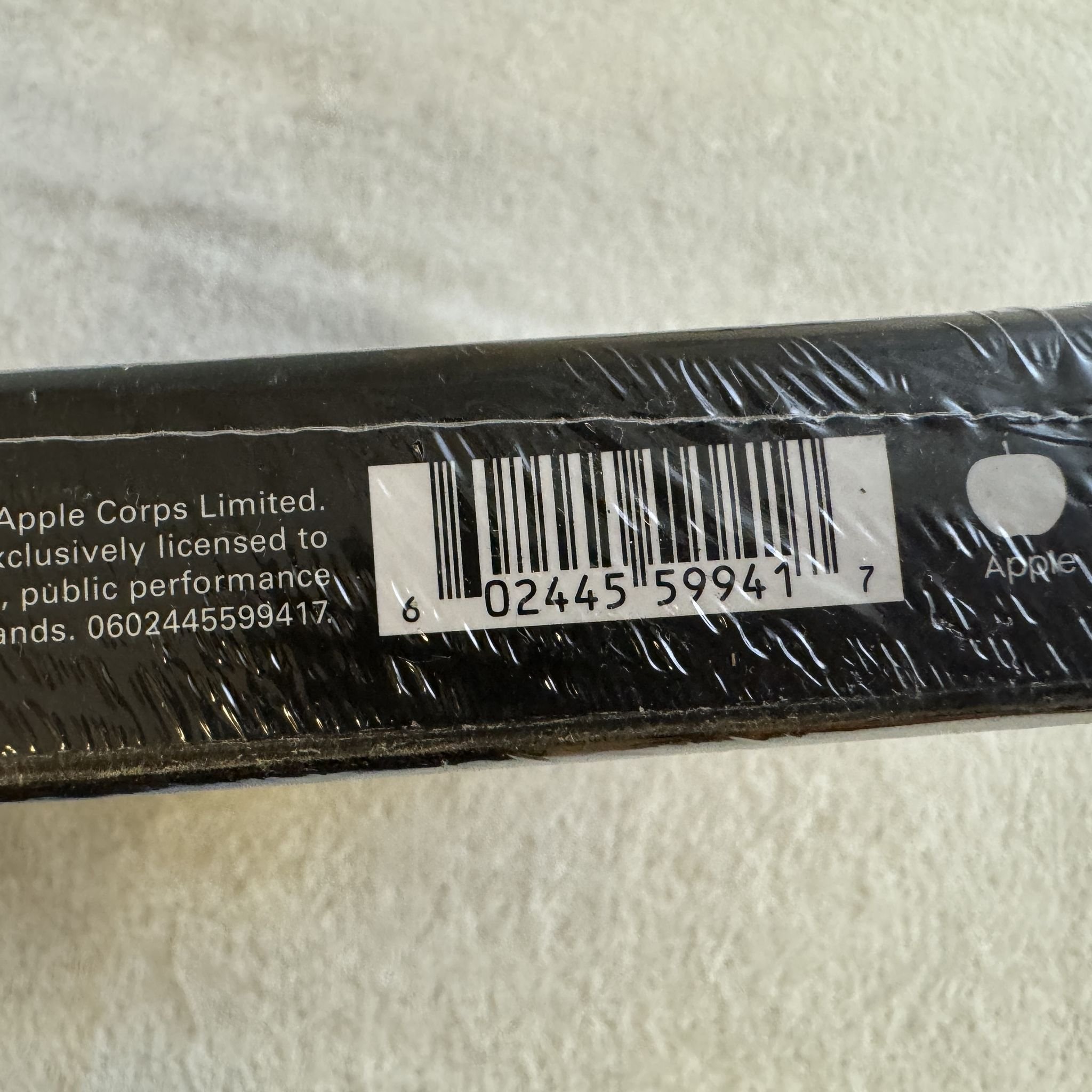 Omslagsbild för skivan THE BEATLES Revolver 5xCD box set 2022 APPLE 0602445599417 * SEALED *