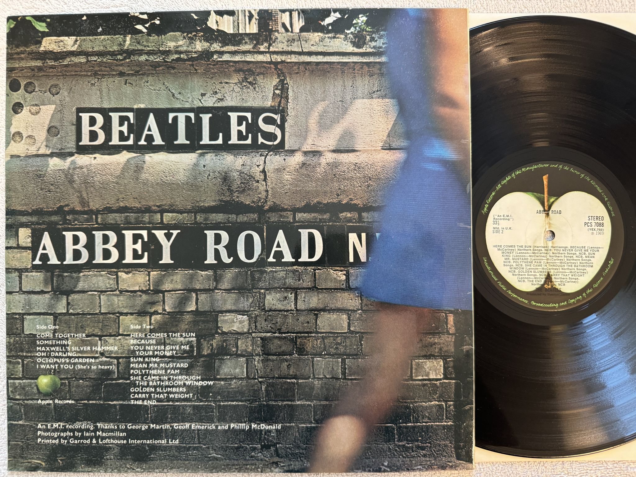 Omslagsbild för skivan THE BEATLES abbey road LP -69 UK APPLE PCS 7088