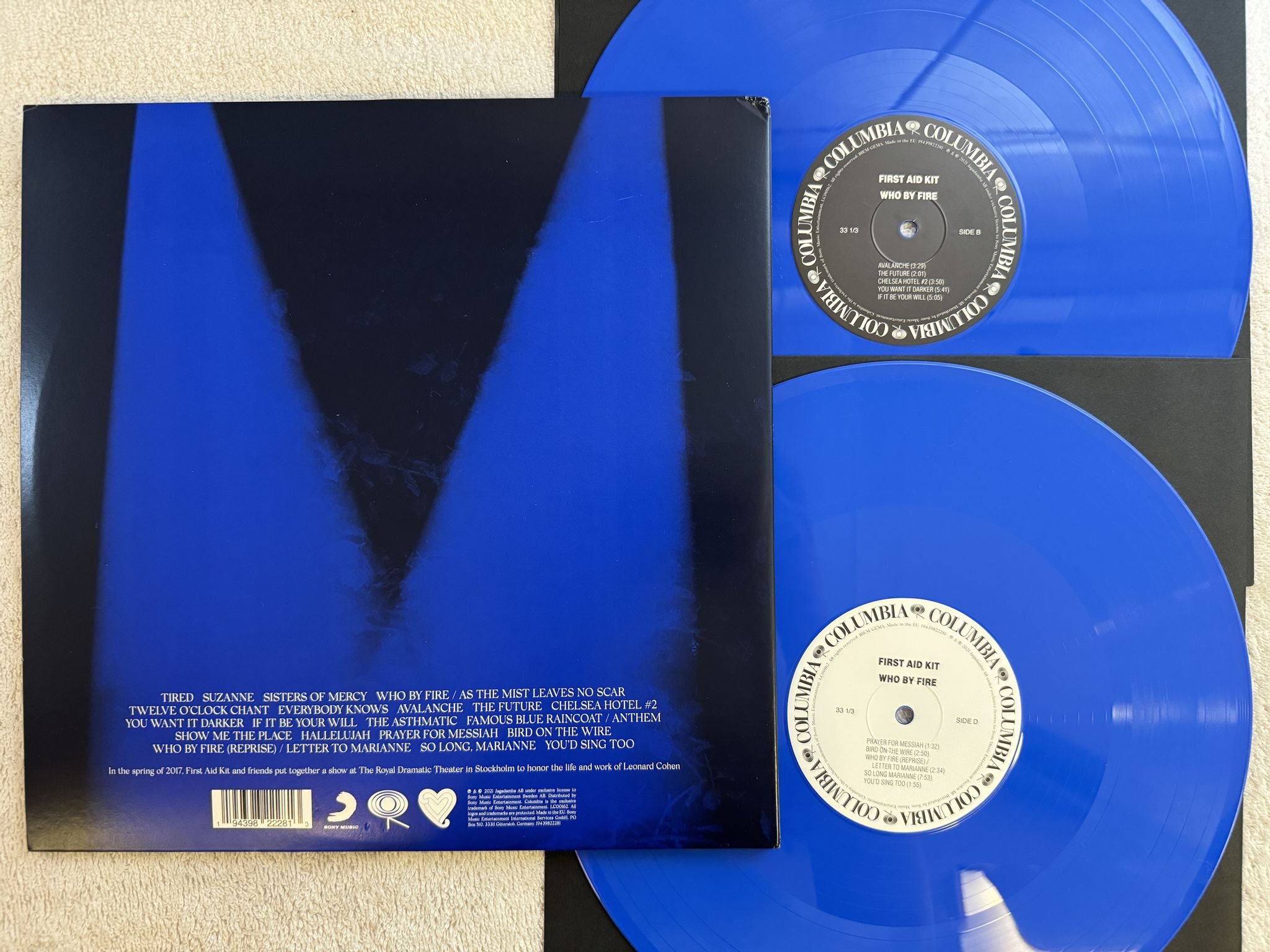 Omslagsbild för skivan FIRST AID KIT Who By Fire 2xLP 2021 COLUMBIA 19439822281 ** SIGNED **