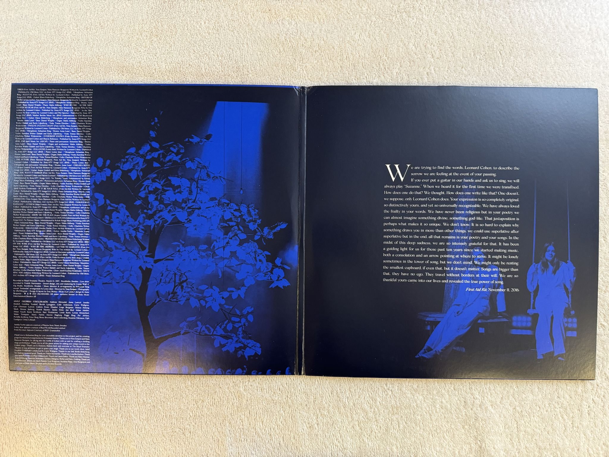 Omslagsbild för skivan FIRST AID KIT Who By Fire 2xLP 2021 COLUMBIA 19439822281 ** SIGNED **