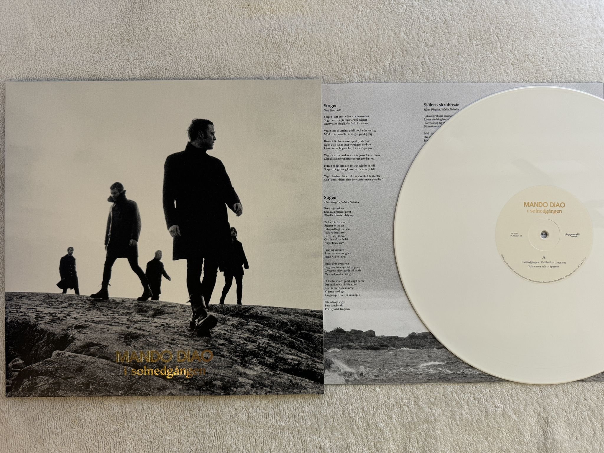 Omslagsbild för skivan MANDO DIAO I Solnedgången LP 2020 playground PGMLLP144 ** Själens skrubbsår **
