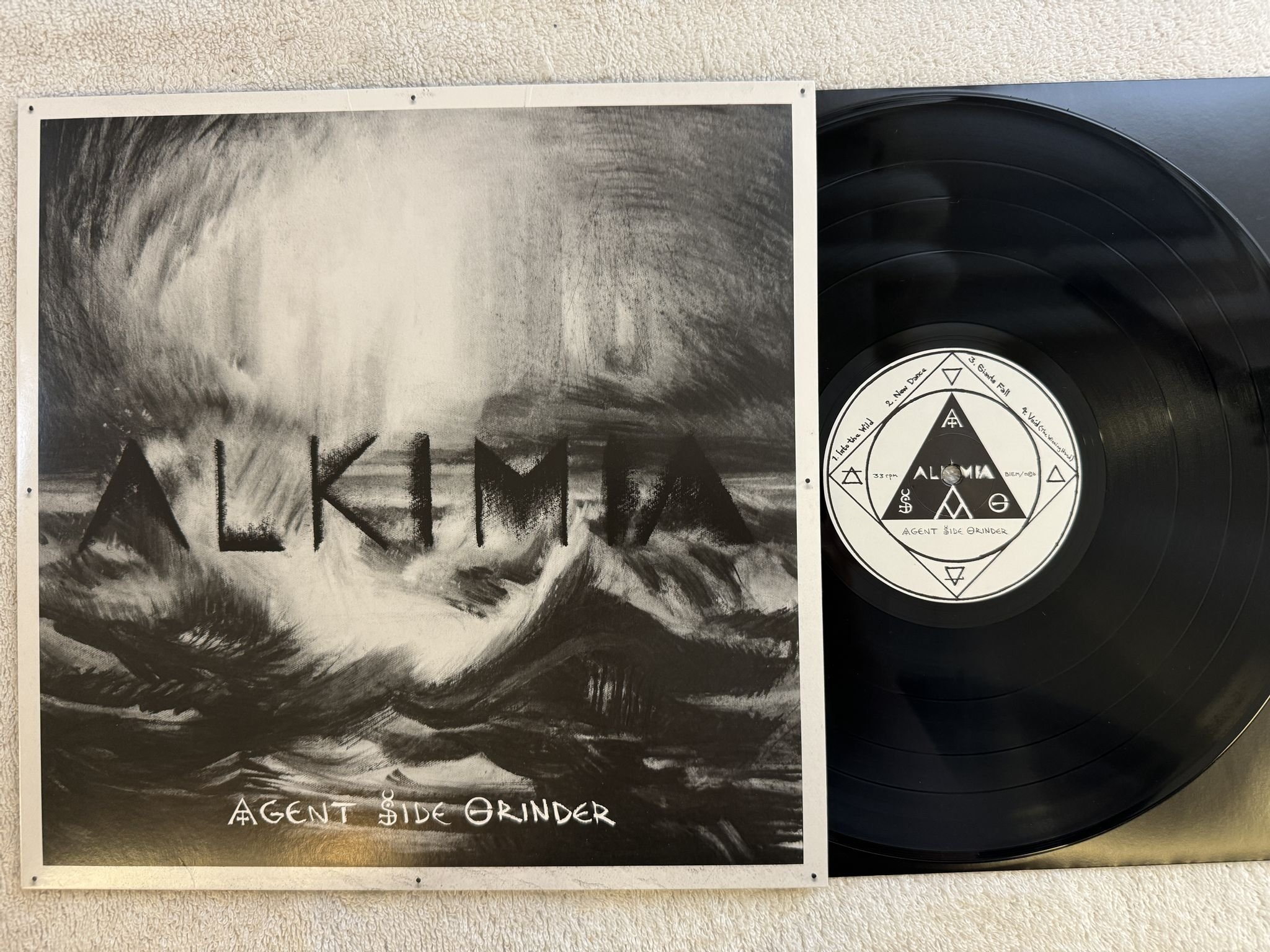 Omslagsbild för skivan AGENT SIDE GRINDER Alkimia LP 2015 Swe PROGRESS PROLP007 ** RARE **