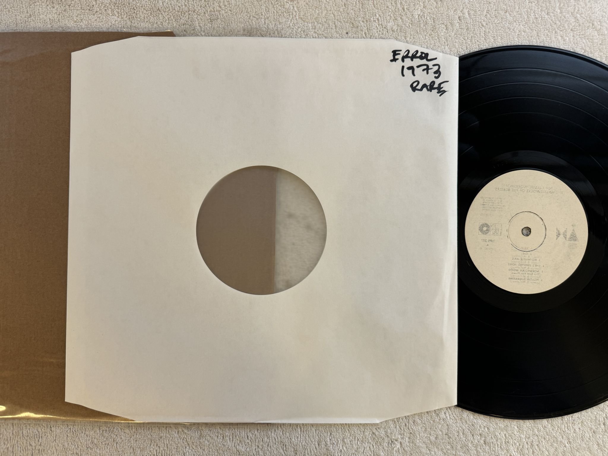 Omslagsbild för skivan ERROL s/t LP -75 Swe CBS 80617 *** TEST PRESSING *** EDDIE MEDUZA