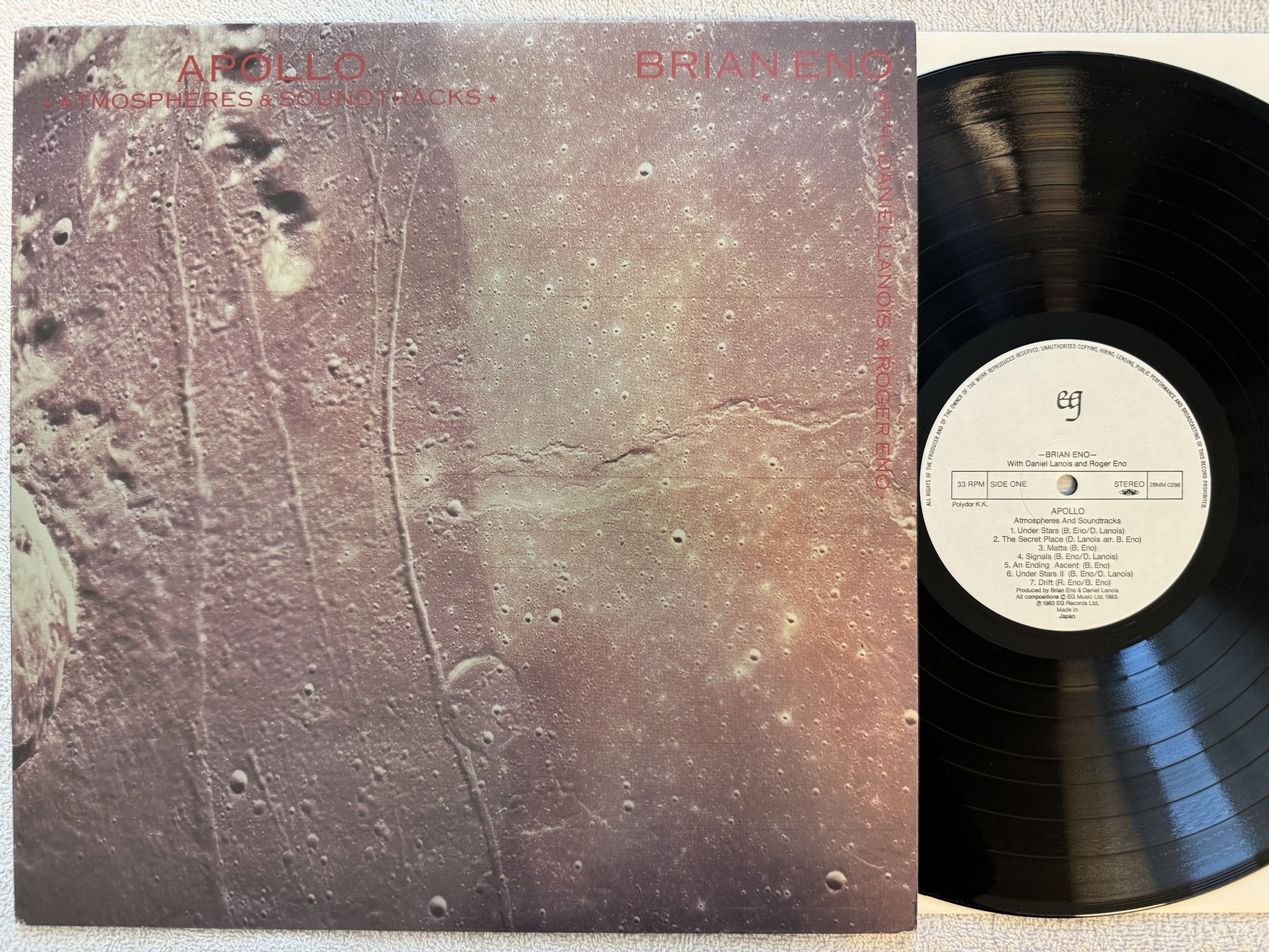 Omslagsbild för skivan BRIAN ENO Apollo - Atmospheres & SoundtracksLP Japan EG 28MM 0298