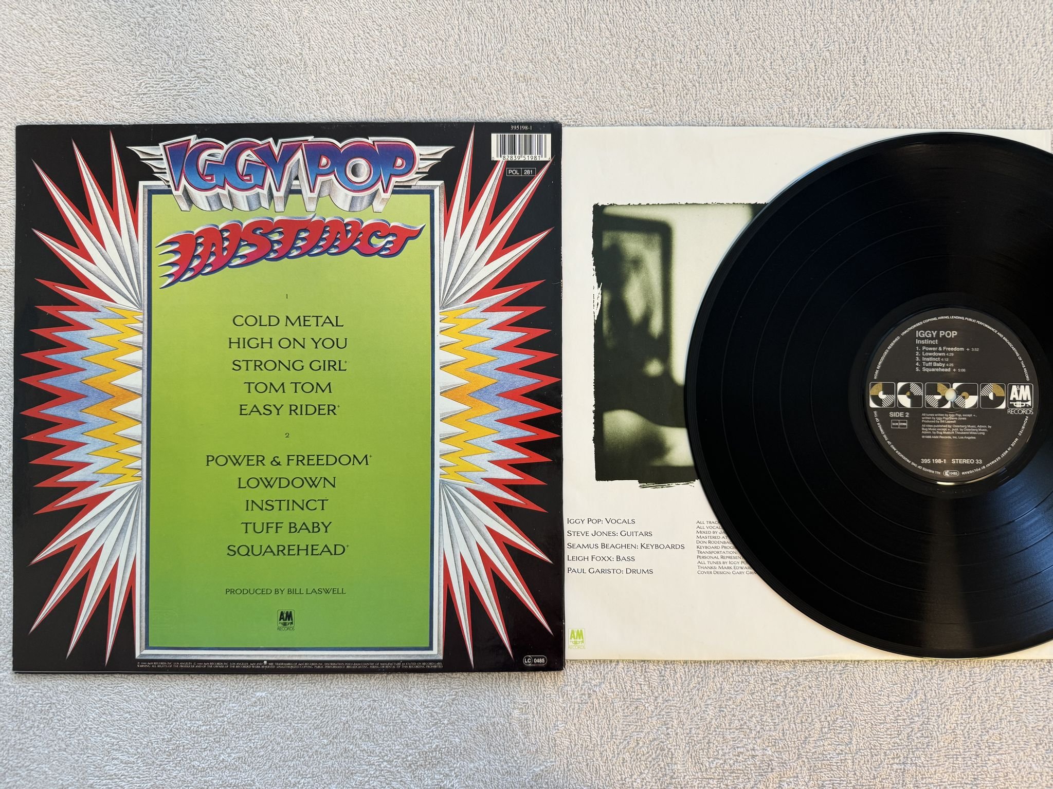 Omslagsbild för skivan IGGY POP instinct LP -88 A&M 395198-1 *** NICE SIGNATURE ON FRONT COVER ***