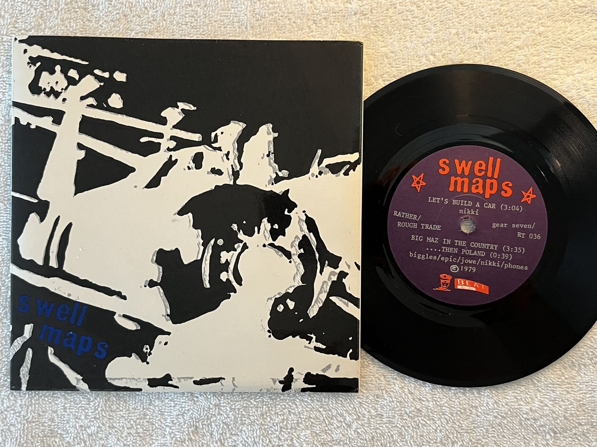 Omslagsbild för skivan SWELL MAPS let's build a car 7" -80 UK ROUGH TRADE RT 036 ** POST-PUNK 45 **
