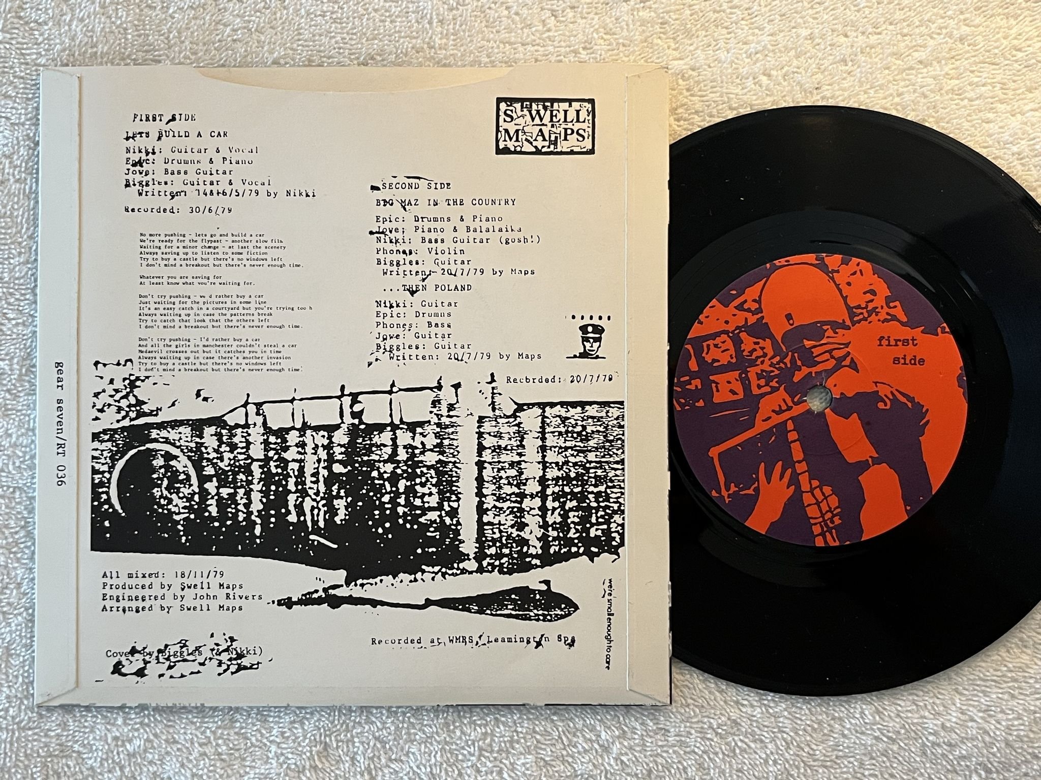 Omslagsbild för skivan SWELL MAPS let's build a car 7" -80 UK ROUGH TRADE RT 036 ** POST-PUNK 45 **