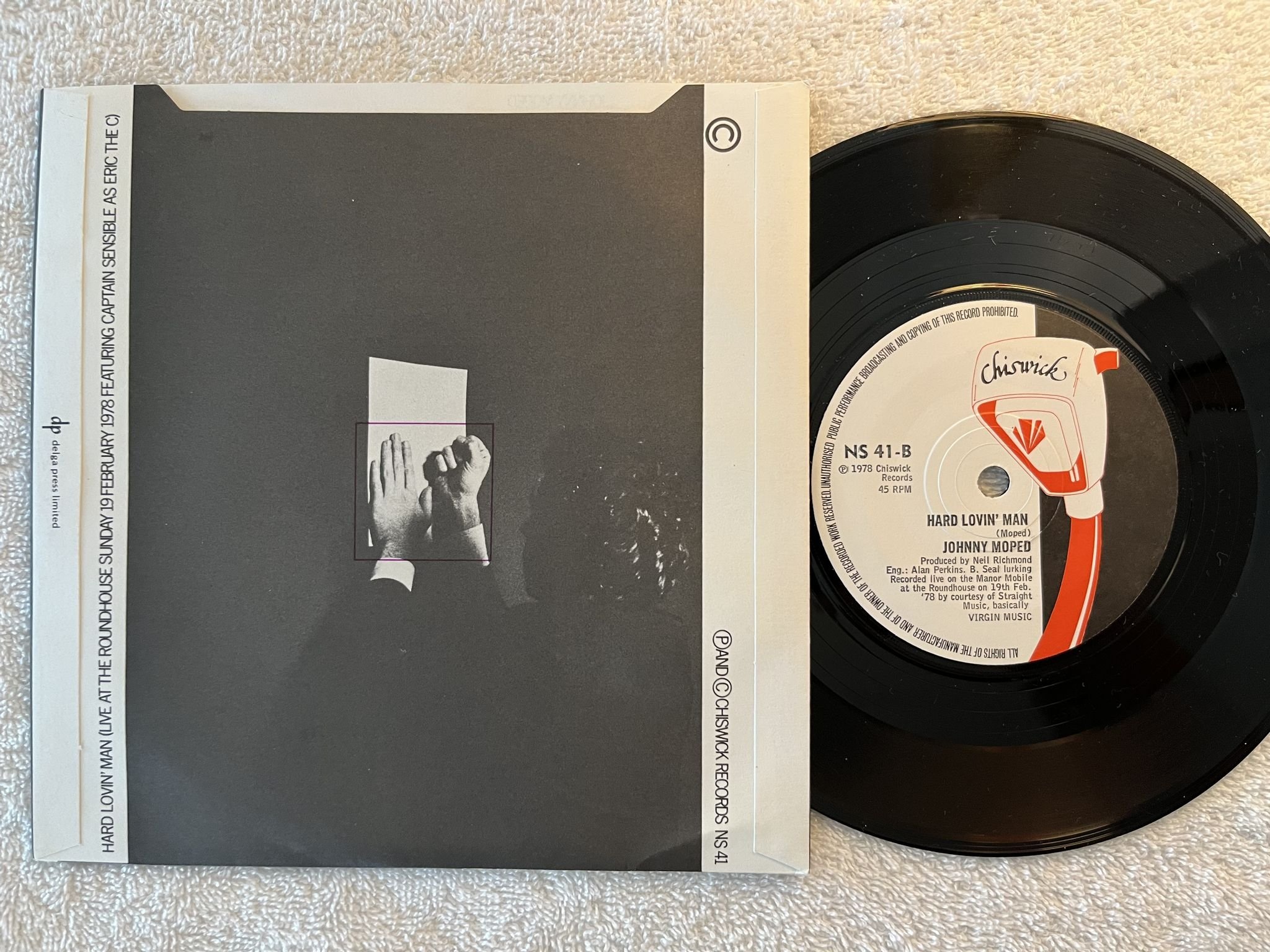 Omslagsbild för skivan JOHNNY MOPED little queenie 7" -78 UK CHISWICK NS 41 ** PUNK 45 **