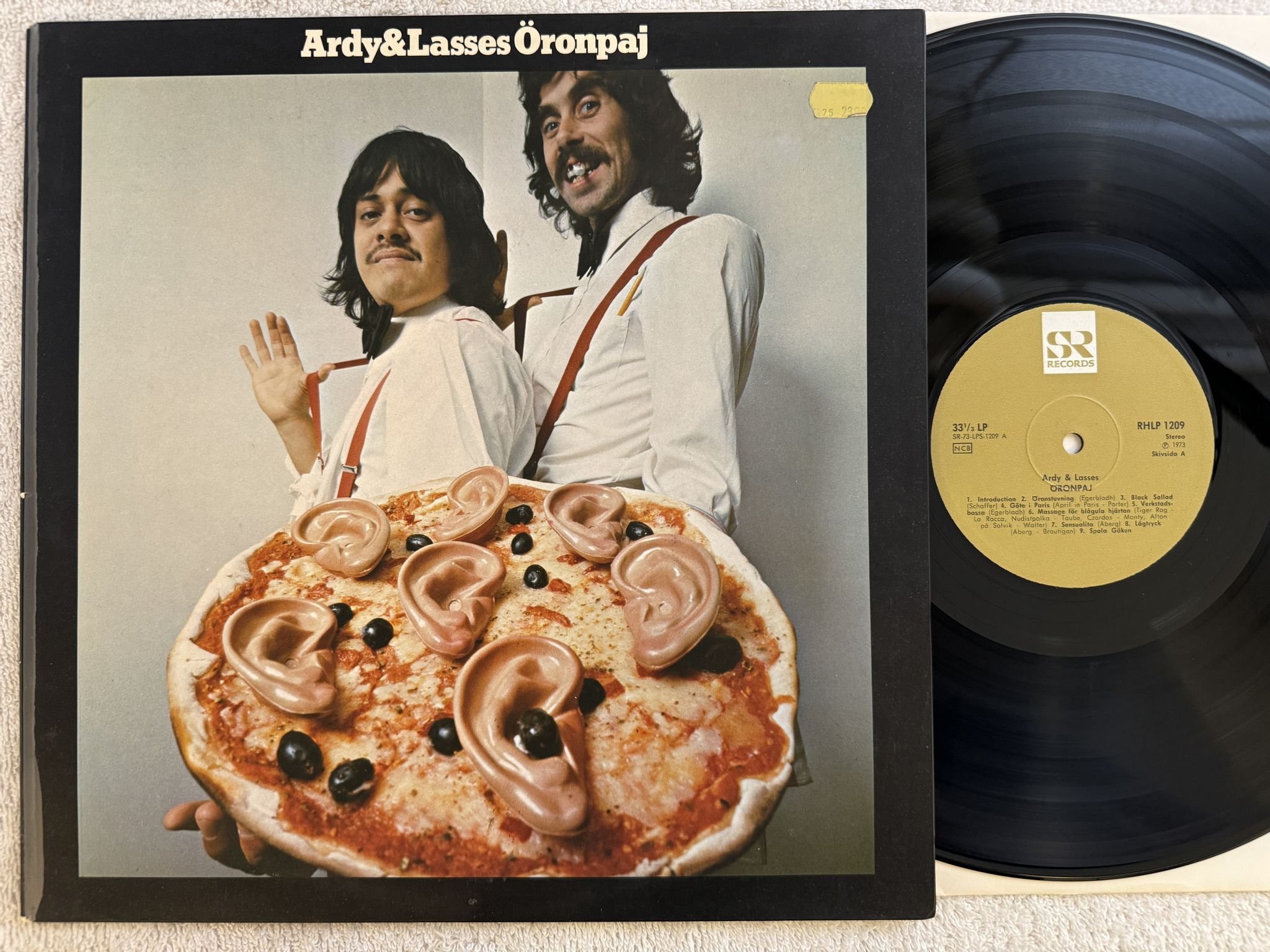 Omslagsbild för skivan ARDY & LASSE öronpaj LP -73 Swe SR RECORDS RHLP 1209