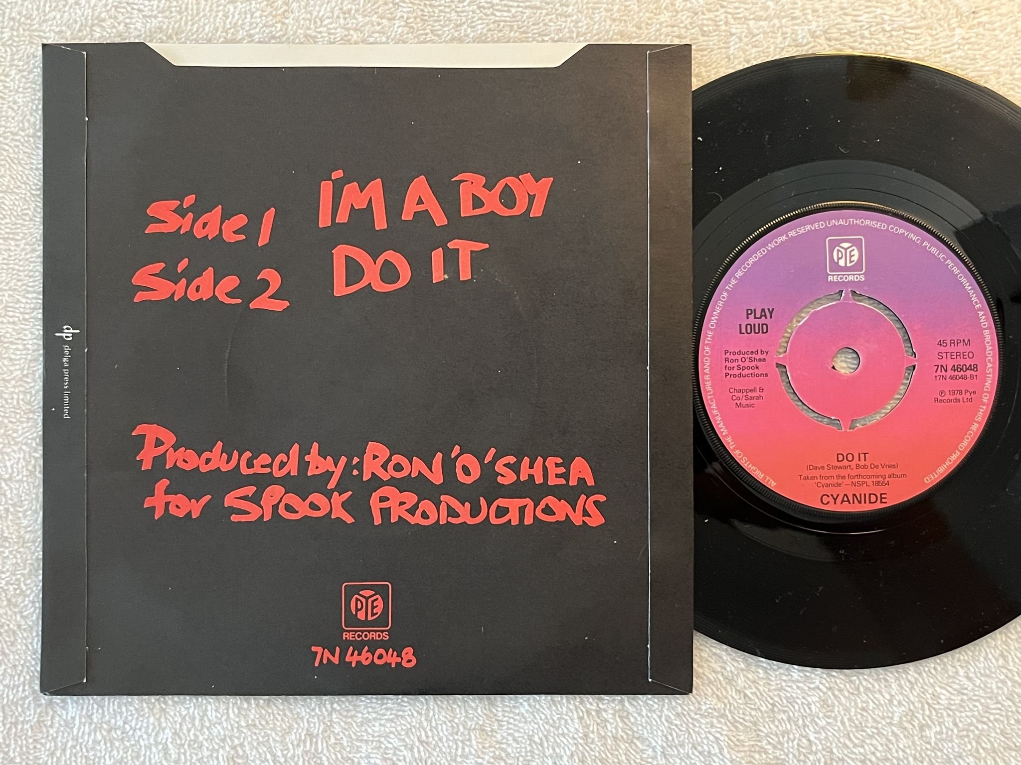 Omslagsbild för skivan CYANIDE I'm A Boy 7" -78 UK PYE 7N 46048 *** RARE PUNK 45 **