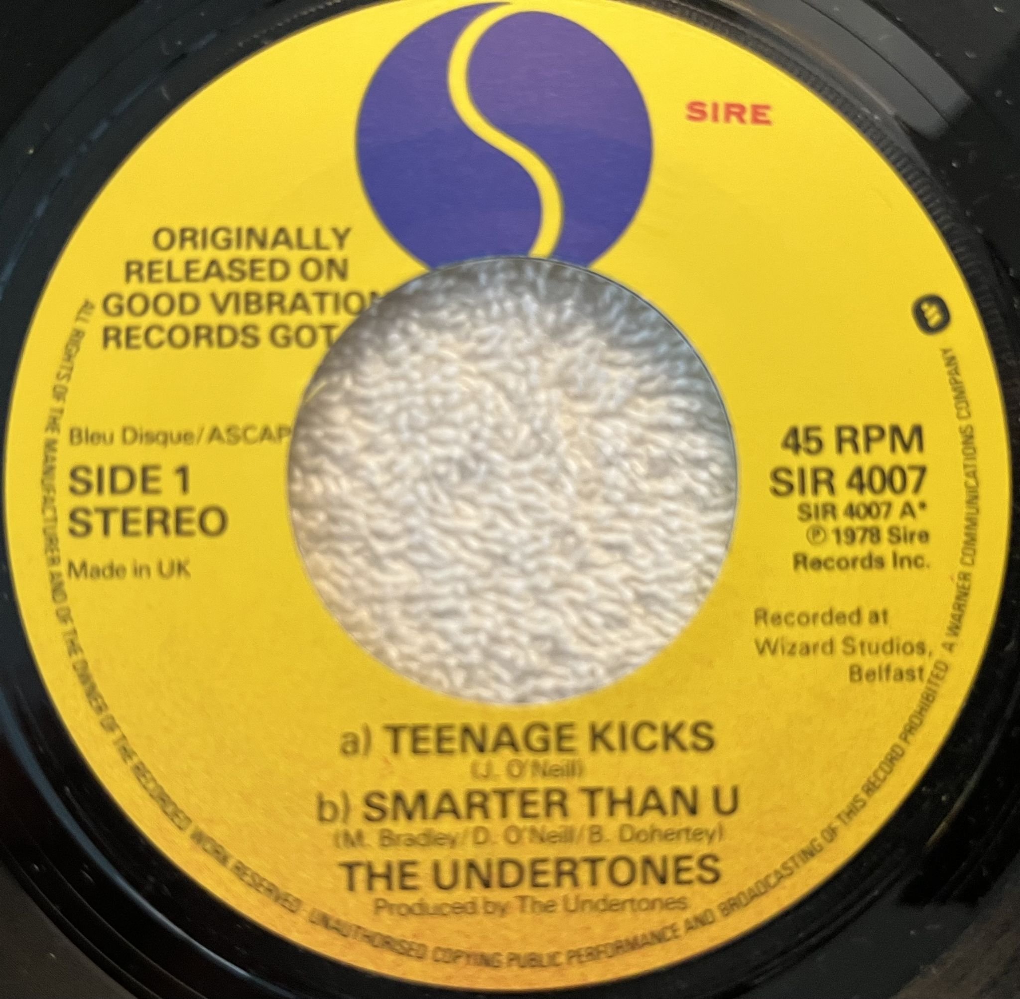 Omslagsbild för skivan THE UNDERTONES teenage kicks 7"ep -78 re UK SIRE SIR 4007
