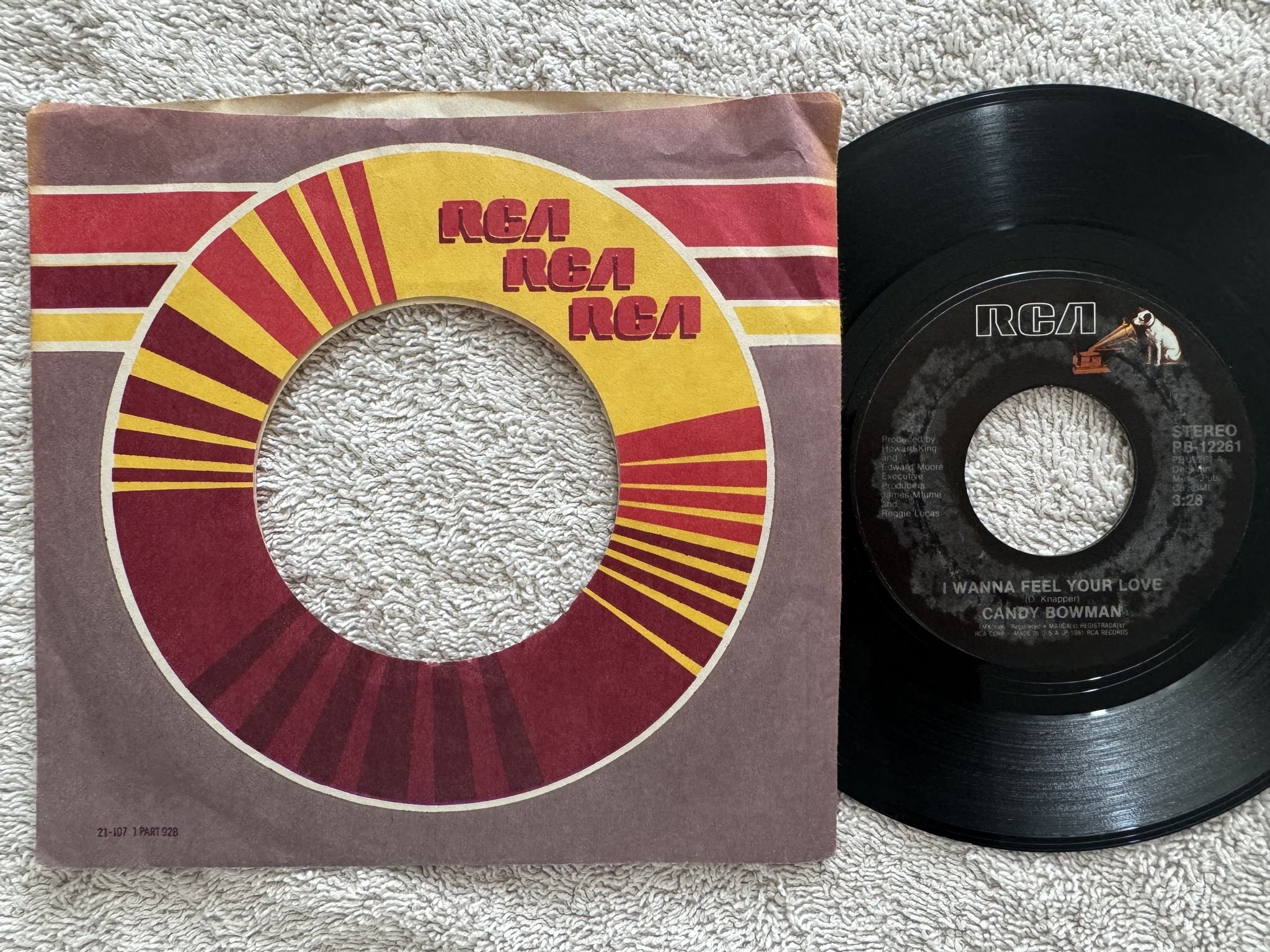 Omslagsbild för skivan CANDY BOWMAN I Wanna Feel Your Love 7" -81 US RCA PB 12261 ** RARE DISCO FUNK **