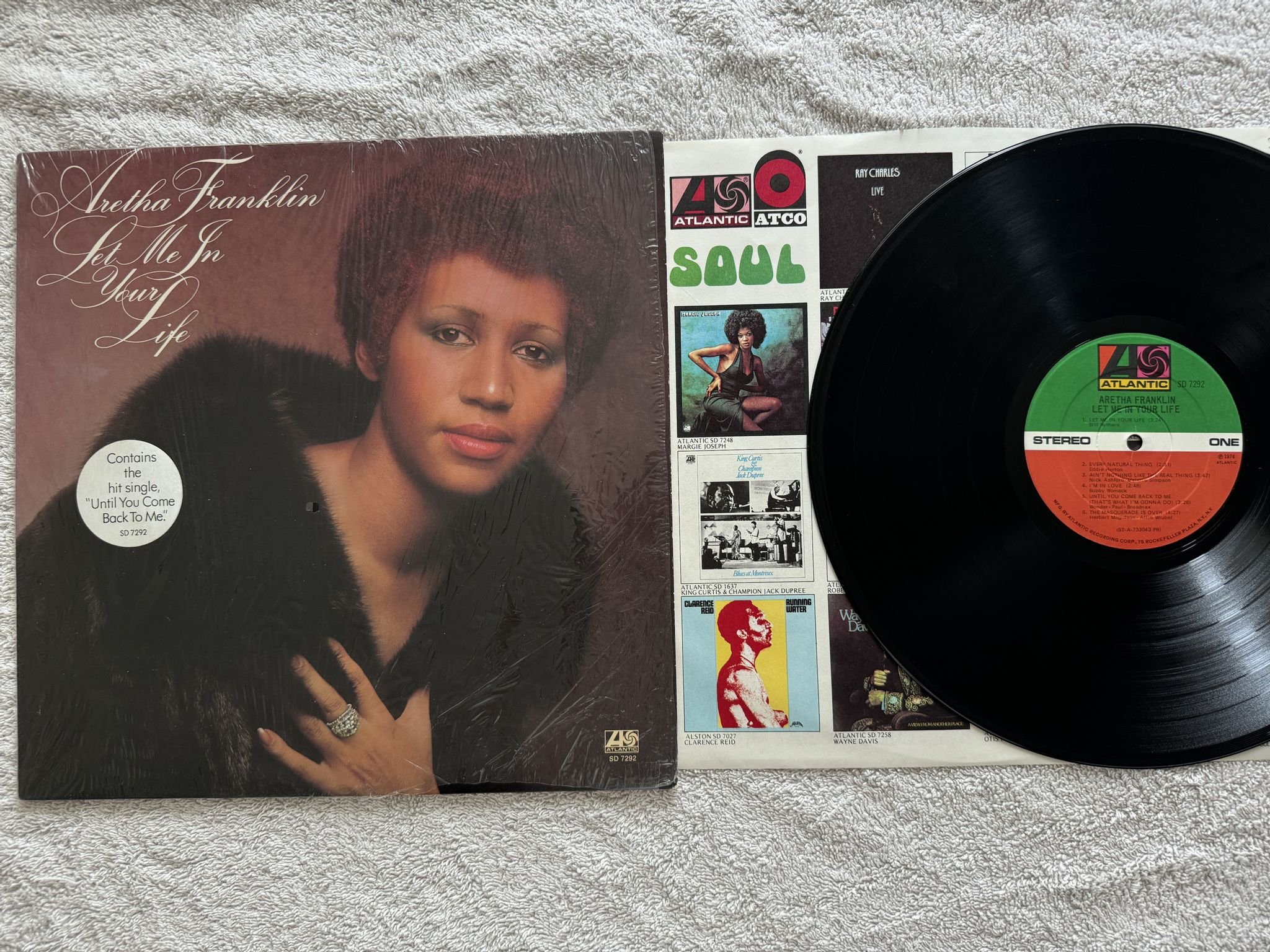 Omslagsbild för skivan ARETHA FRANKLIN let me in your life LP -74 US ATLANTIC SD 7292