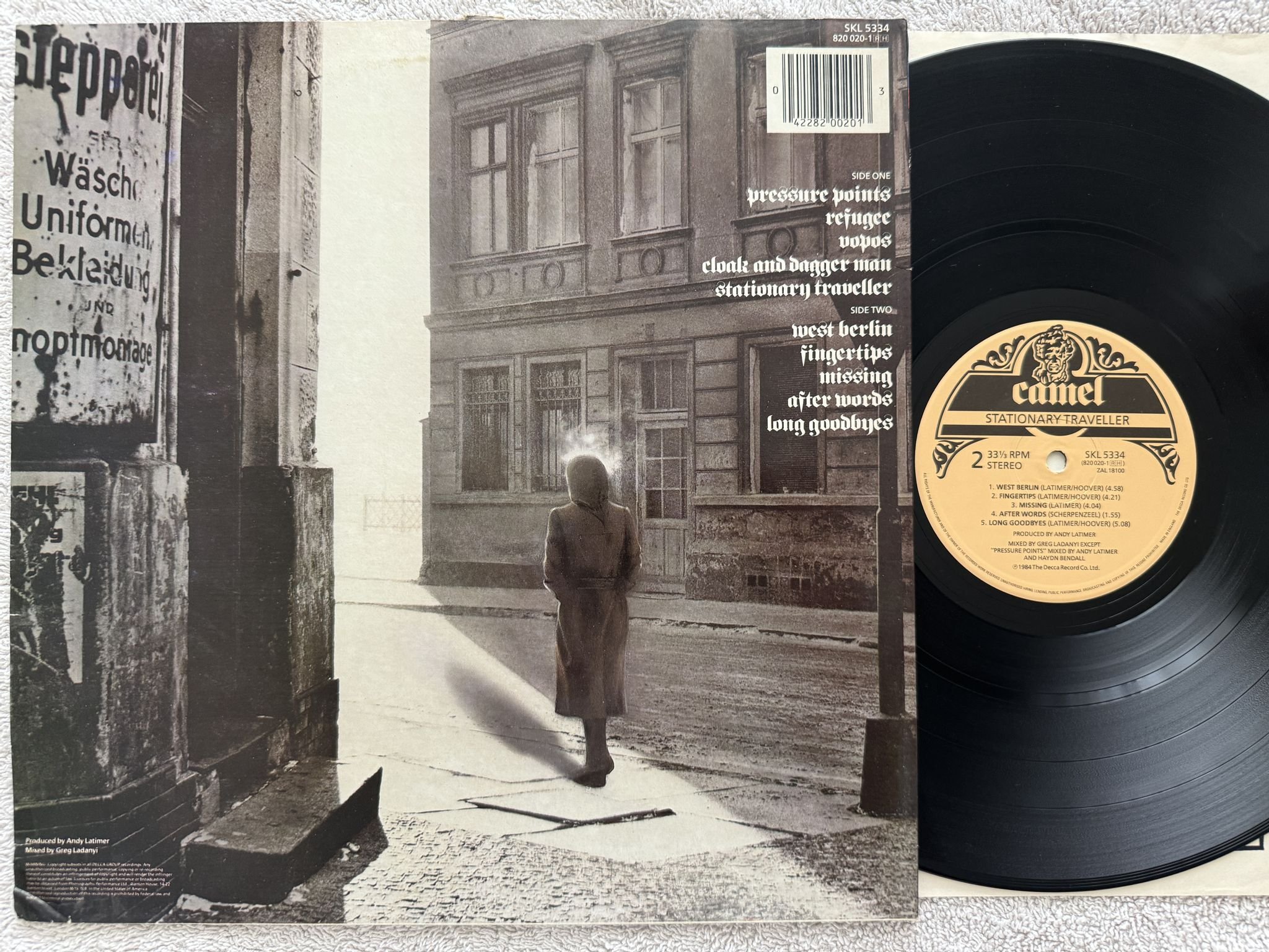 Omslagsbild för skivan CAMEL stationary traveller LP -84 UK DECCA SKL 5334 ** RARE **
