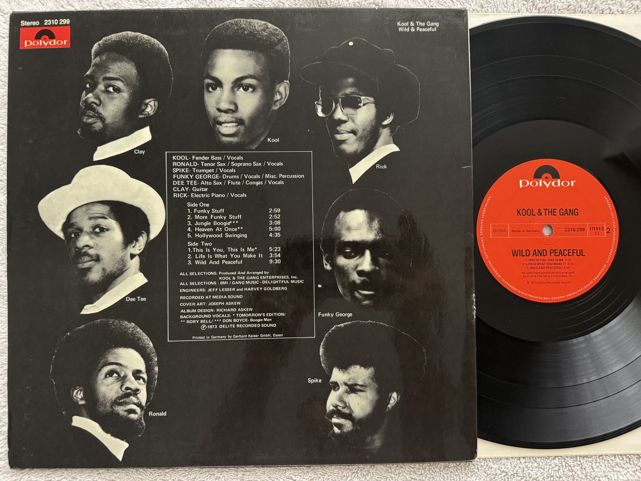 Omslagsbild för skivan KOOL & THE GANG wild and peaceful LP -73 Ger POLYDOR 2310 299