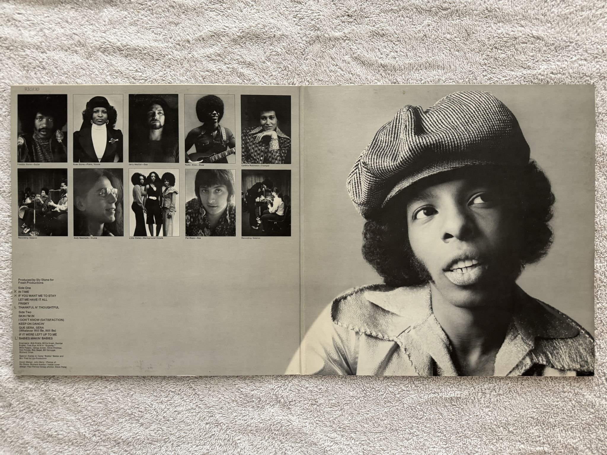 Omslagsbild för skivan SLY AND THE FAMILY STONE fresh LP -73 US EPIC KE 32134