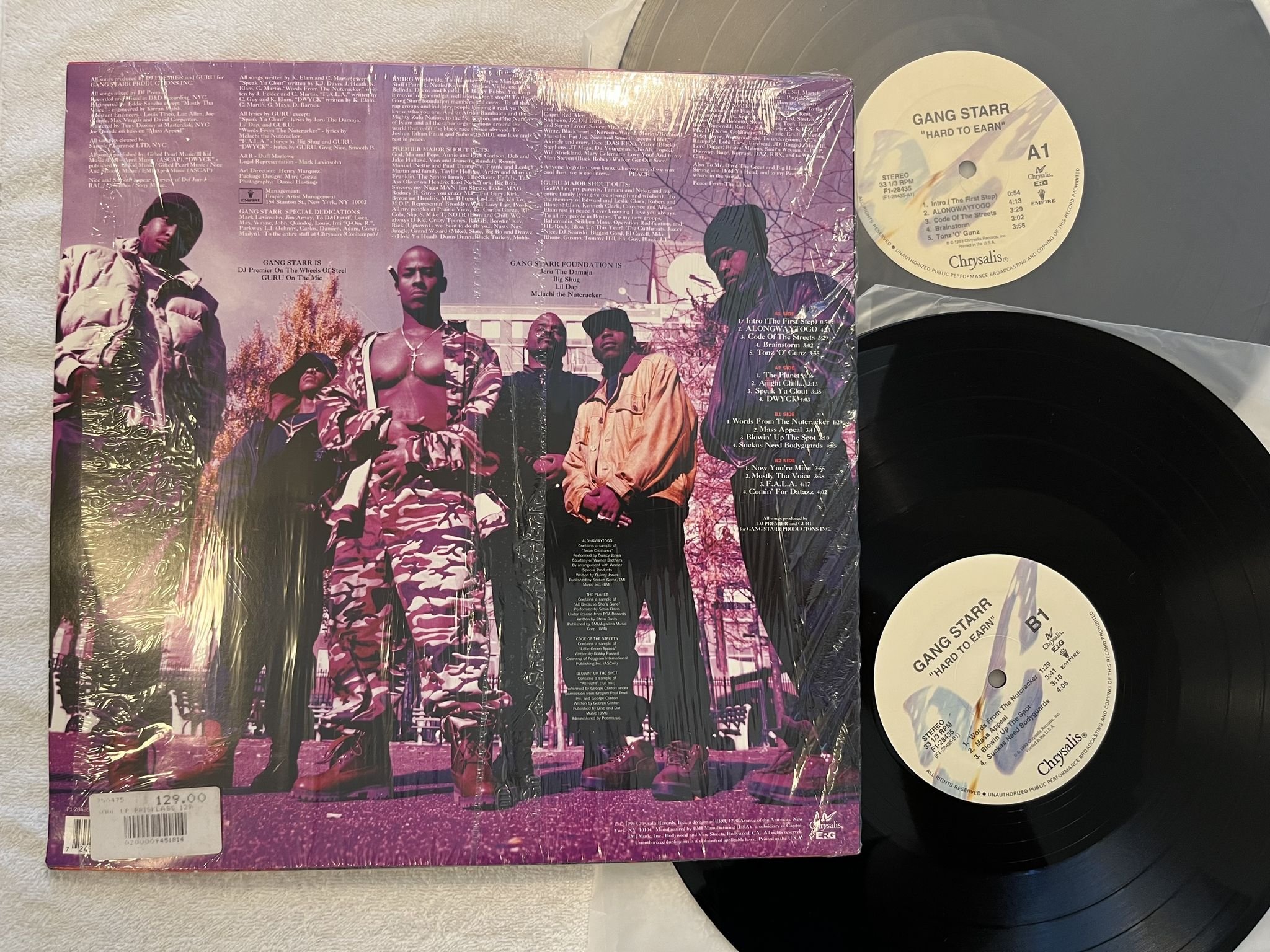 Omslagsbild för skivan GANG STARR Hard To Earn 2xLP -94 US CHRYSALIS F1-28435 *** HYPE STICKER ***